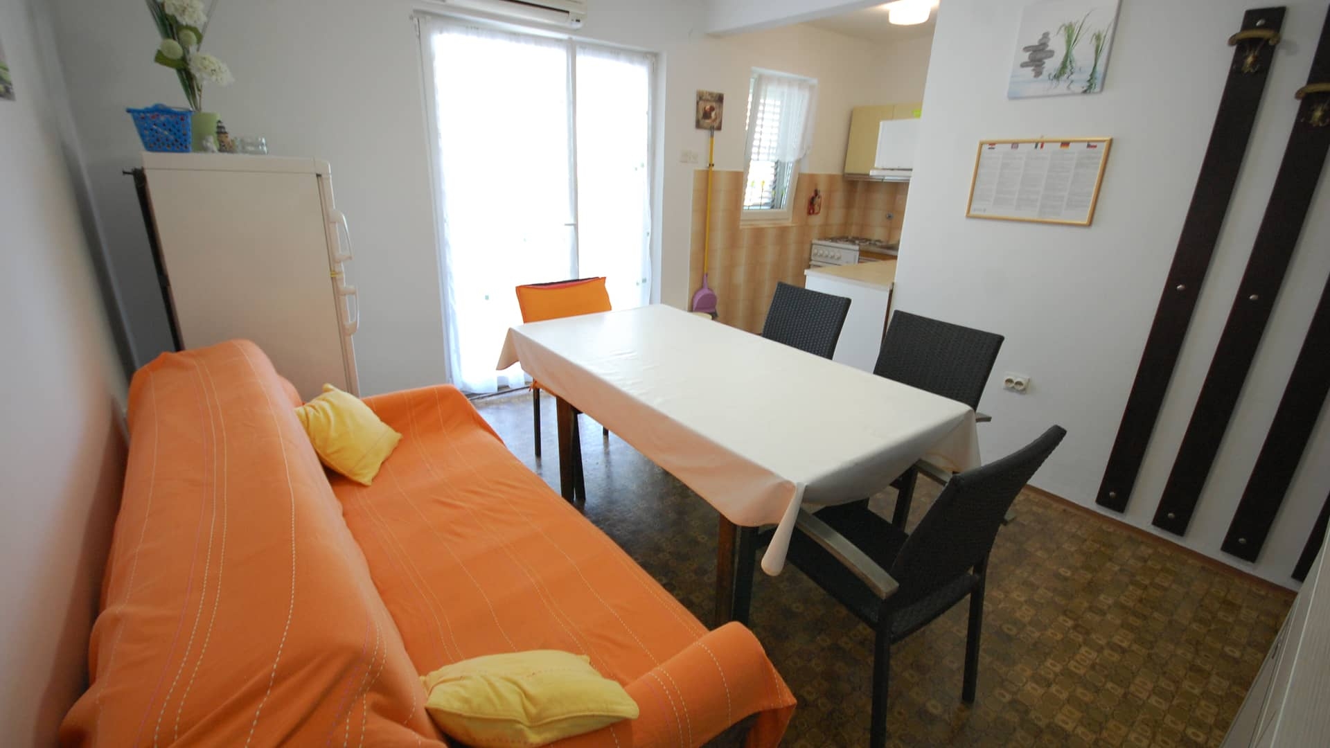 Two bedroom apartment with terrace Njivice, Krk (A-21771-a)