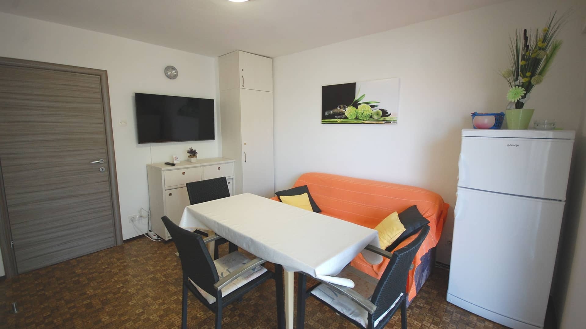 Two bedroom apartment with terrace Njivice, Krk (A-21771-b) Two bedroom apartment with terrace Njivice, Krk (A-21771-b)