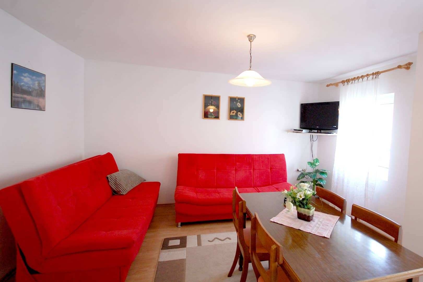 One bedroom apartment with balcony Njivice, Krk (A-21773-a)