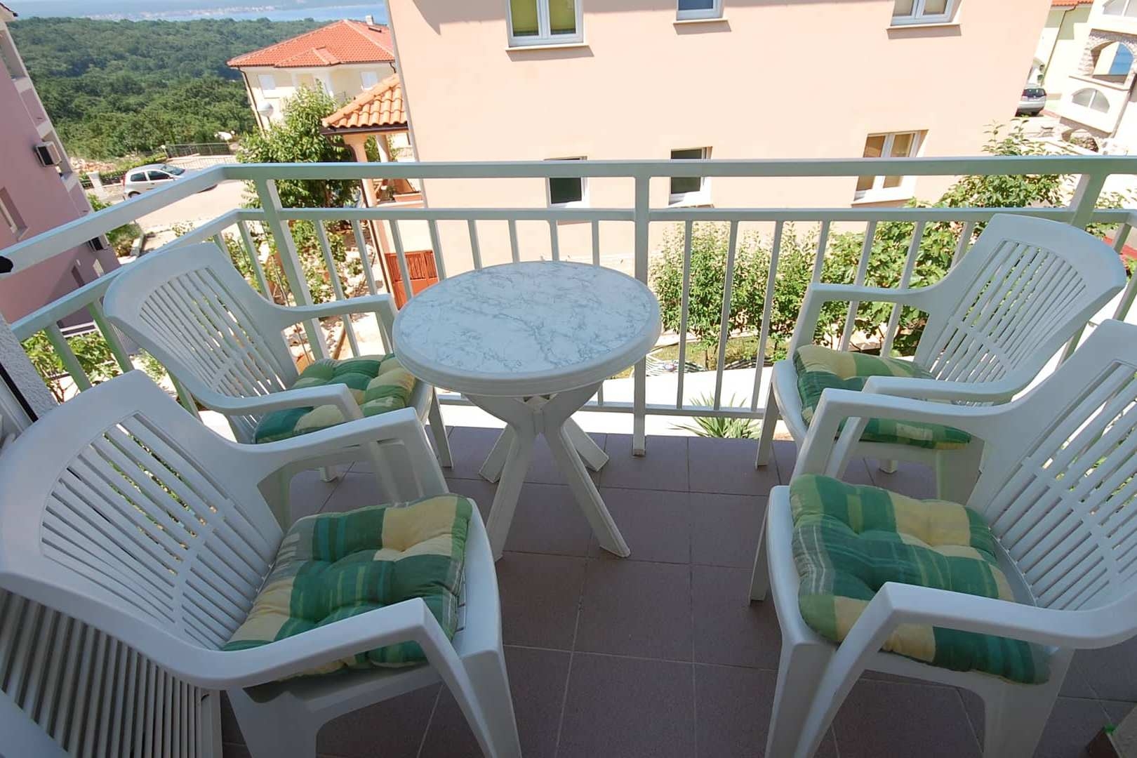Two bedroom apartment with balcony Njivice, Krk  A-c