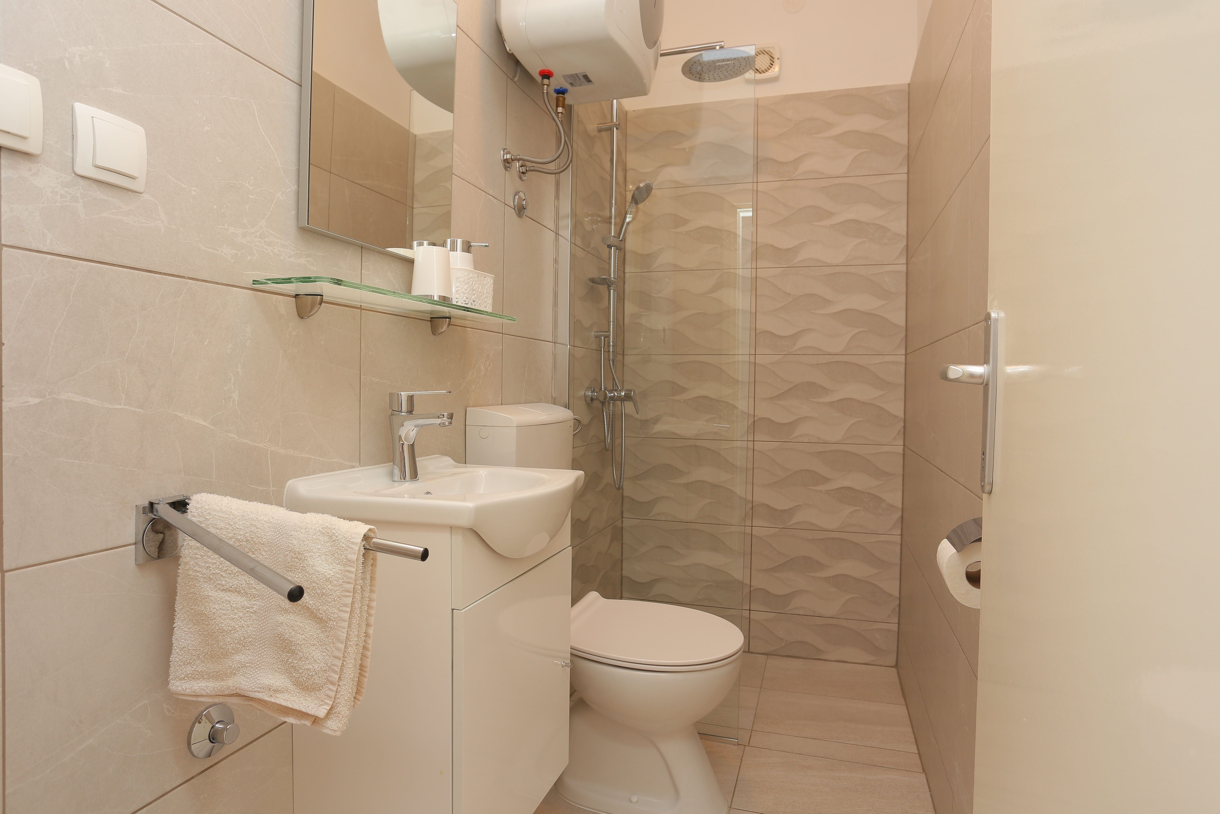One bedroom apartment with terrace Baška Voda, Makarska  A-a