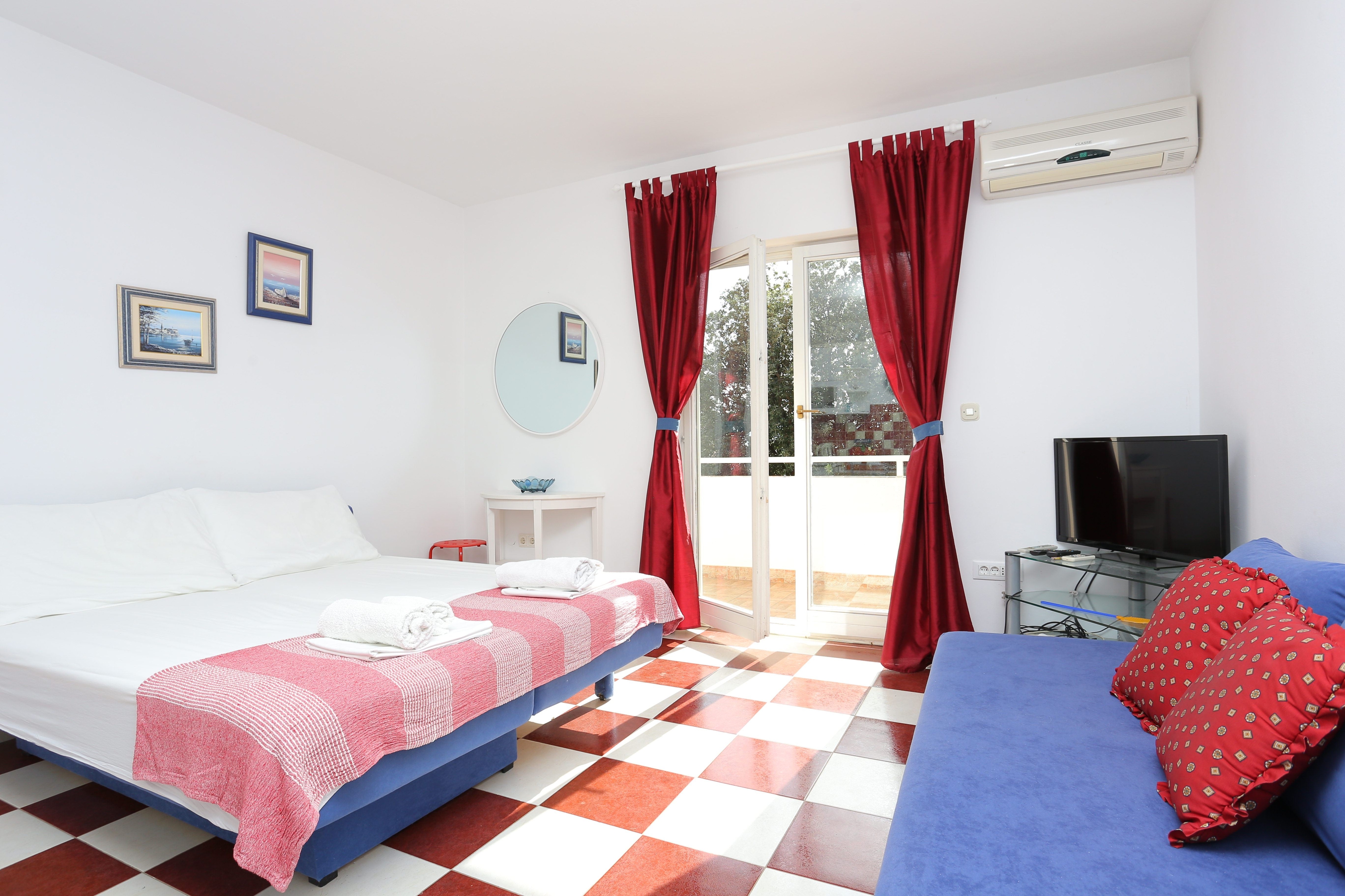 One bedroom apartment near beach Živogošće - Mala Duba, Makarska (A-21781-b) One bedroom apartment near beach Živogošće - Mala Duba, Makarska (A-21781-b)