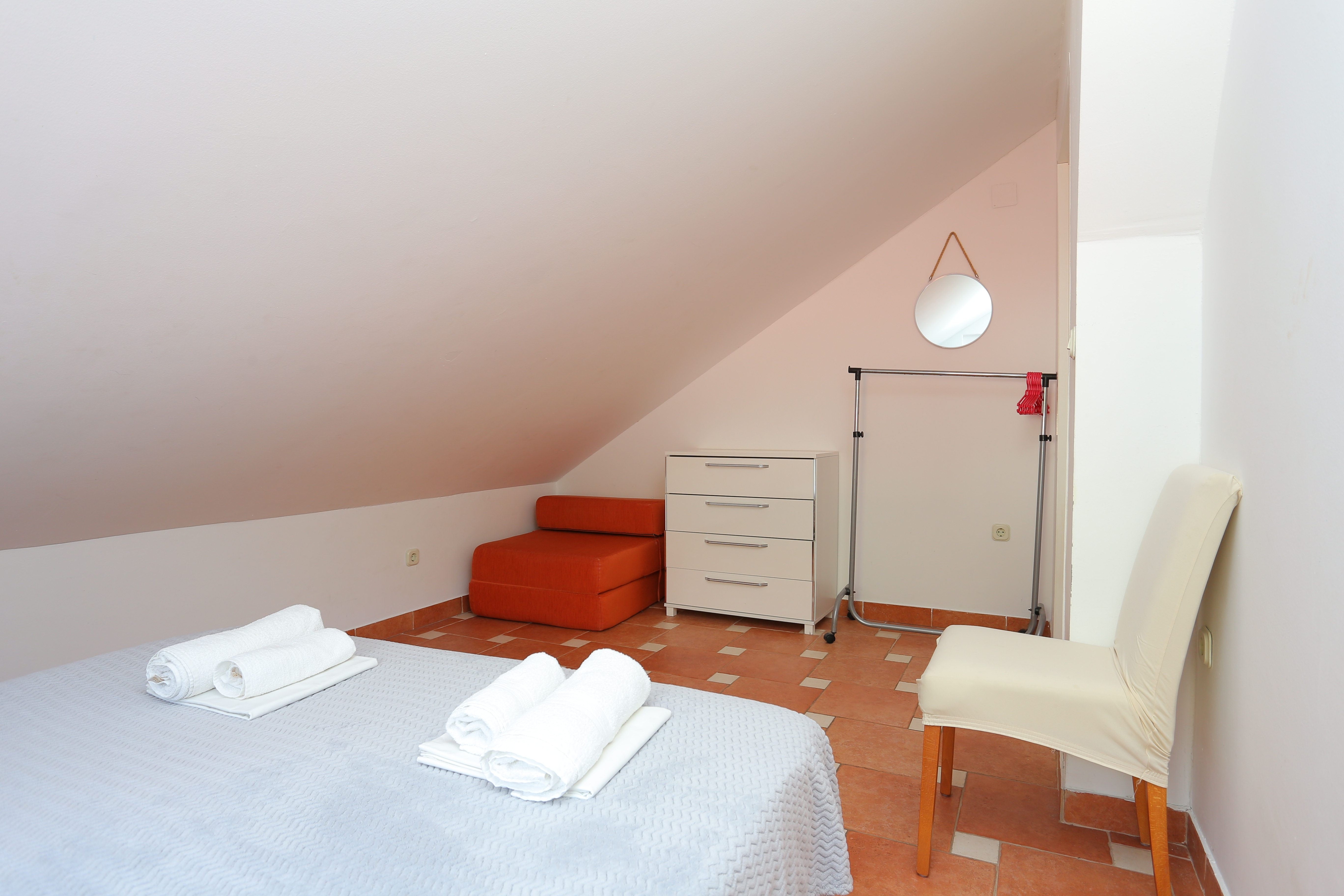 Two bedroom apartment near beach Živogošće - Mala Duba, Makarska  A-d