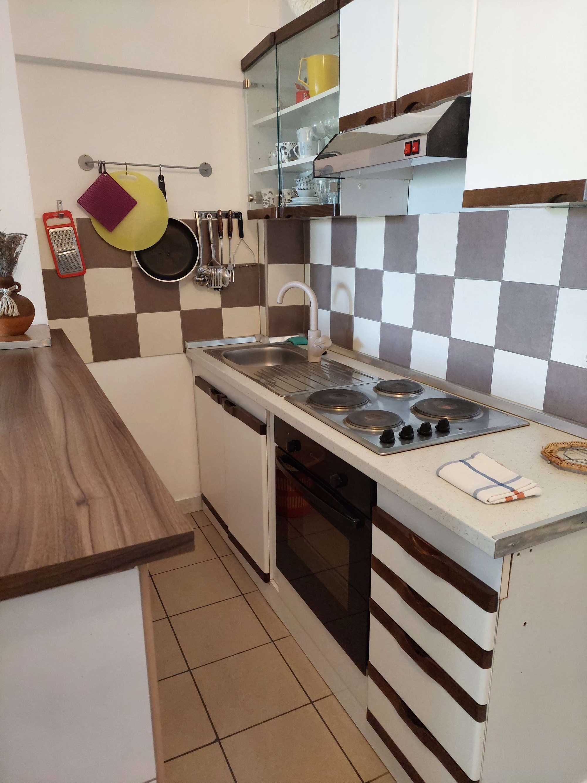 Two bedroom apartment with terrace and sea view Barbat, Rab  A-a
