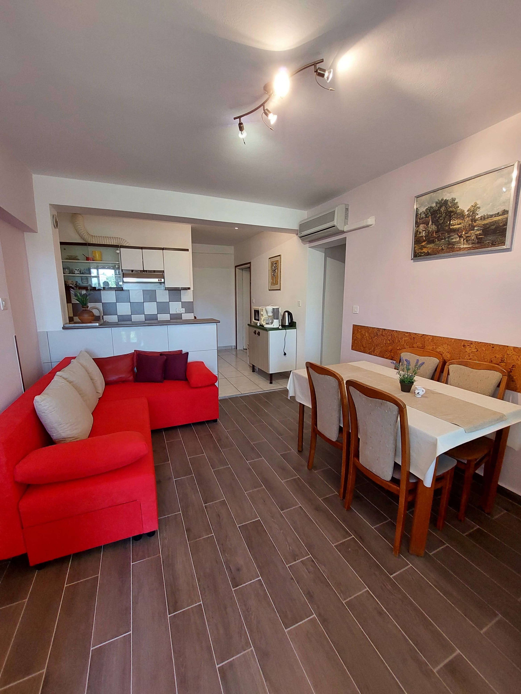 Two bedroom apartment with terrace and sea view Barbat, Rab  A-a