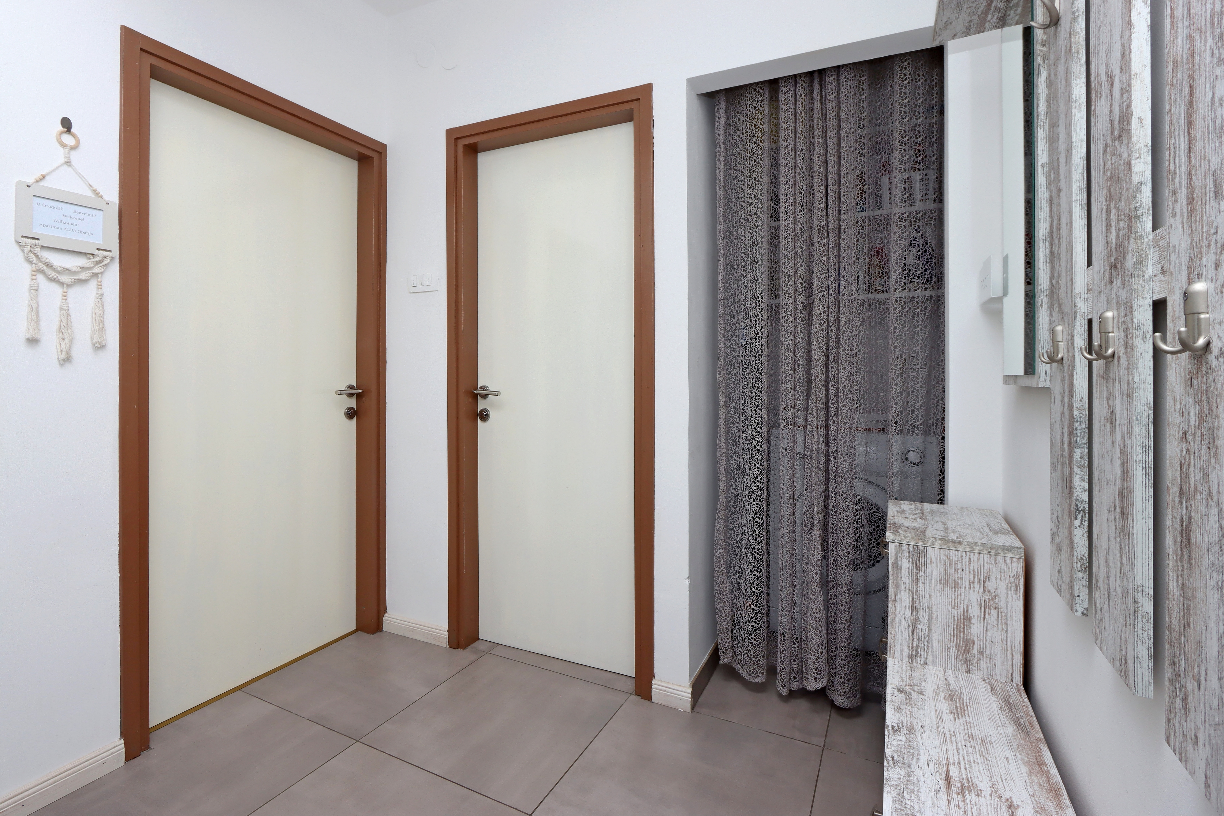 One bedroom apartment with balcony and sea view Opatija  A-a