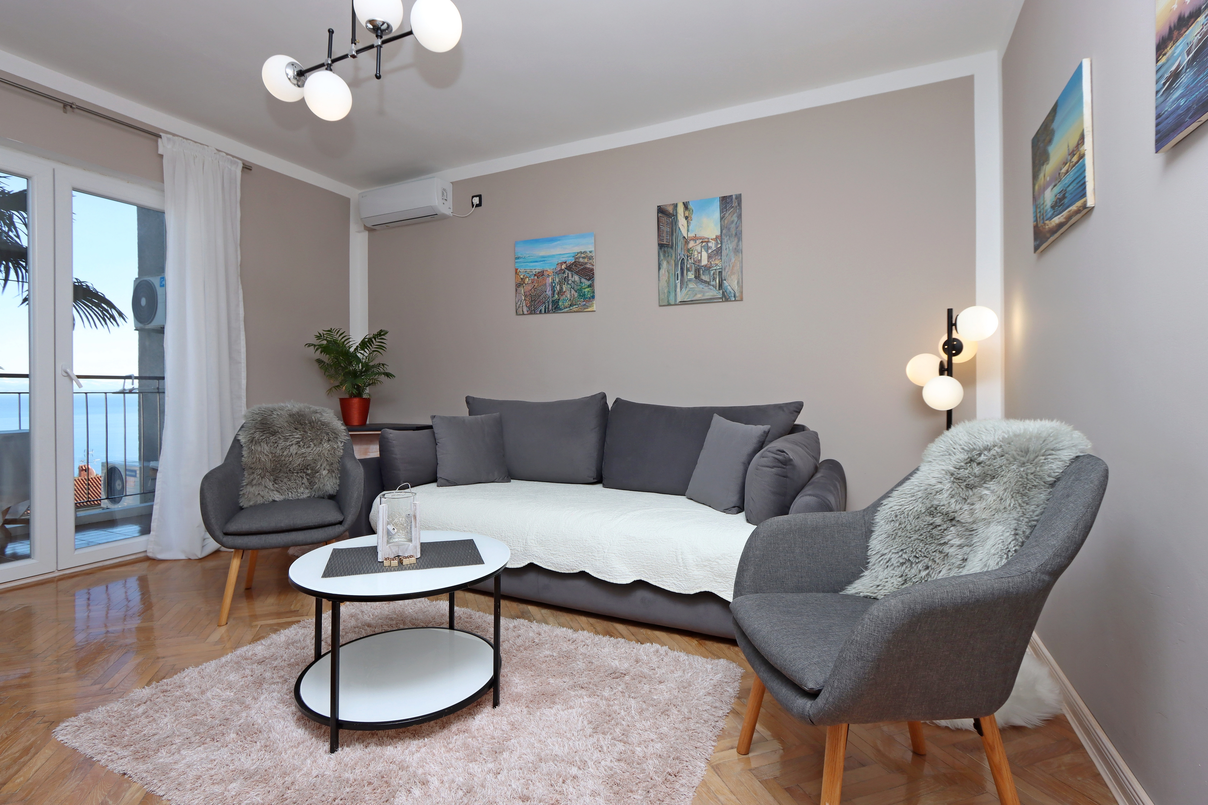 One bedroom apartment with balcony and sea view Opatija (A-21787-a) One bedroom apartment with balcony and sea view Opatija (A-21787-a)