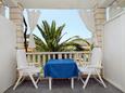 Slano, Terrasse dans l’hébergement en type room, avec la vue sur la mer, animaux acceptés et WiFi.