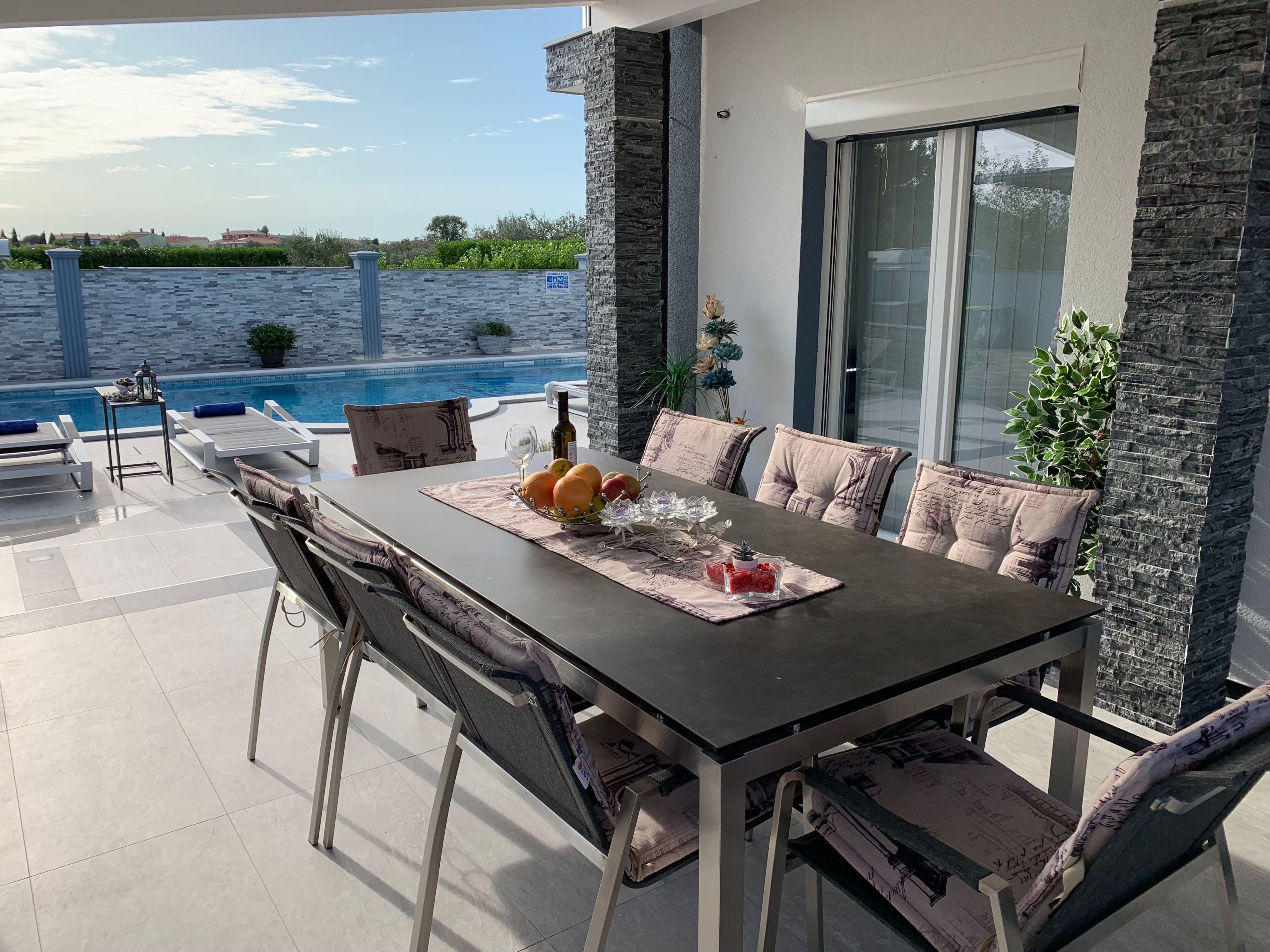 Comfortable and spacious house with terrace Fažana (K-21792)