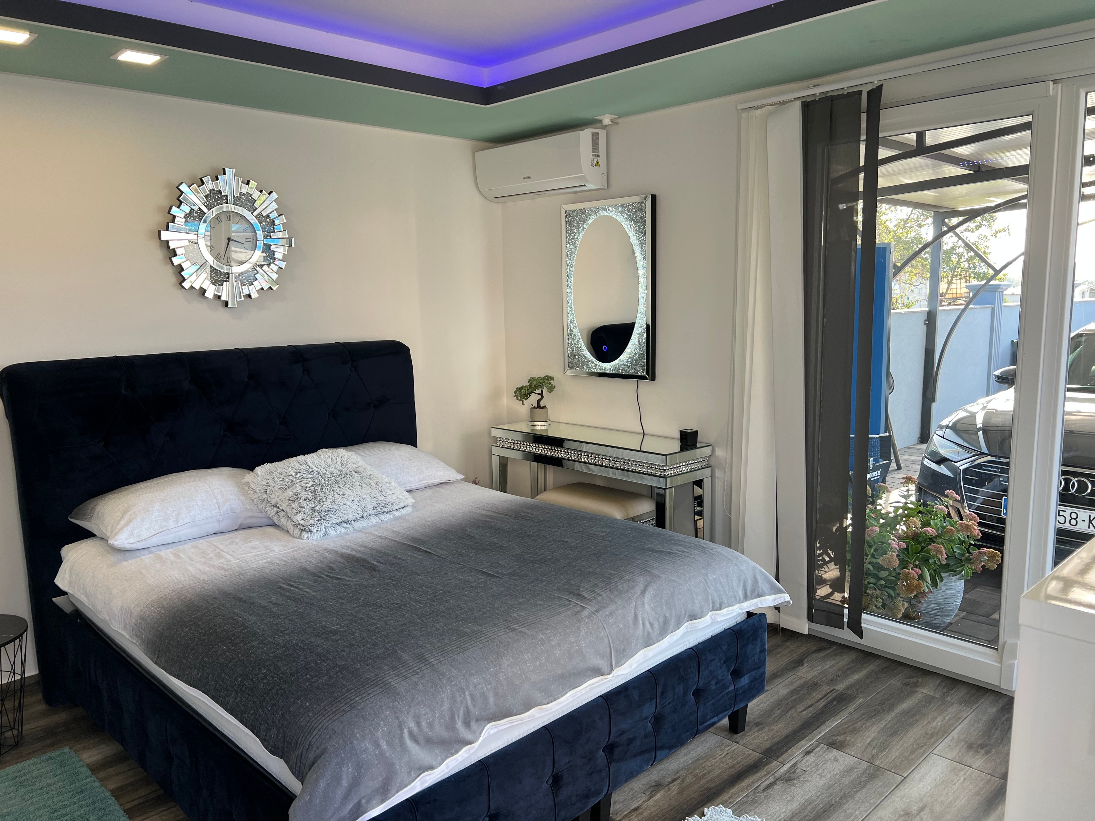Comfortable and spacious house with terrace Fažana  K