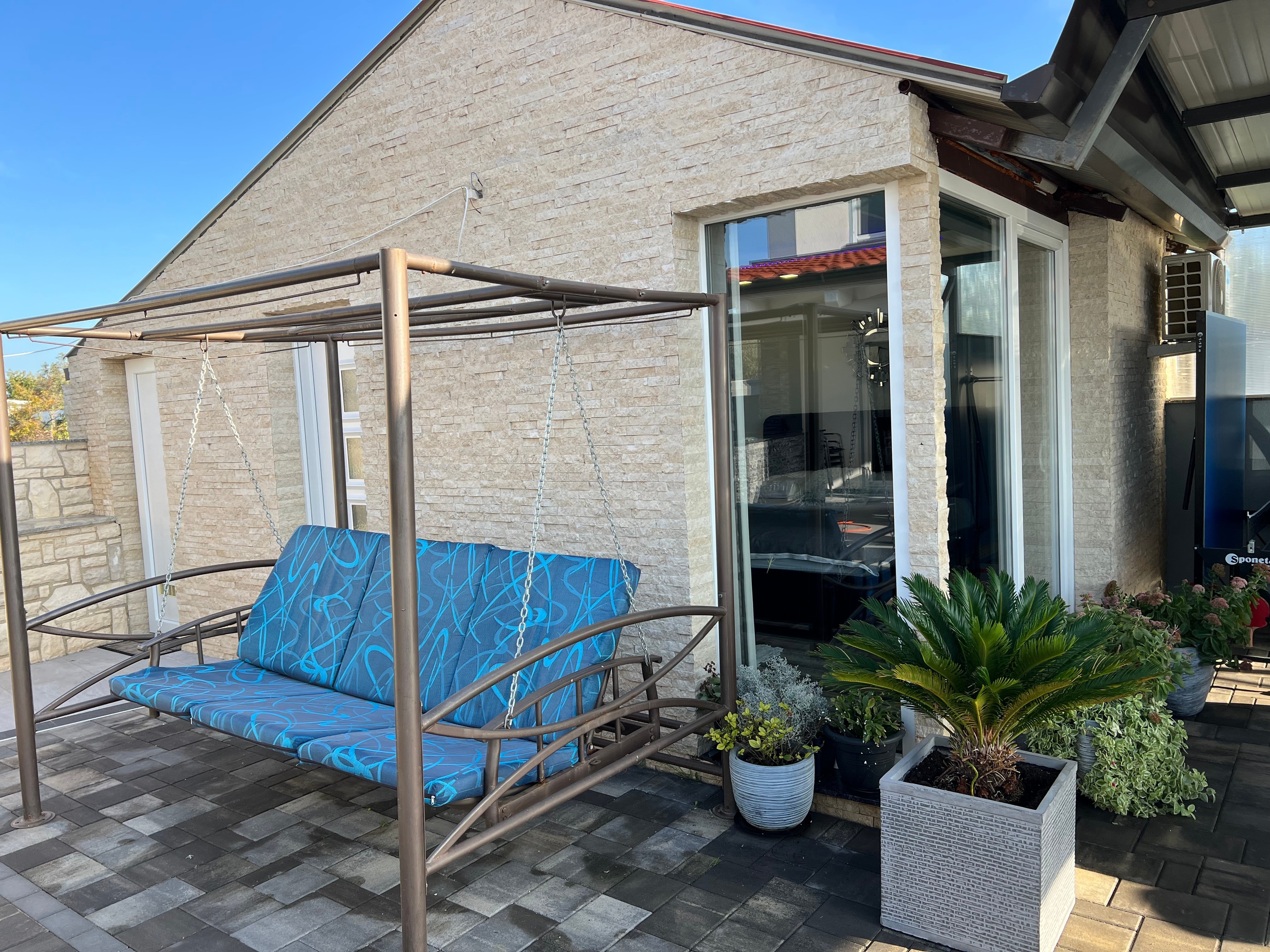 Comfortable and spacious house with terrace Fažana  K