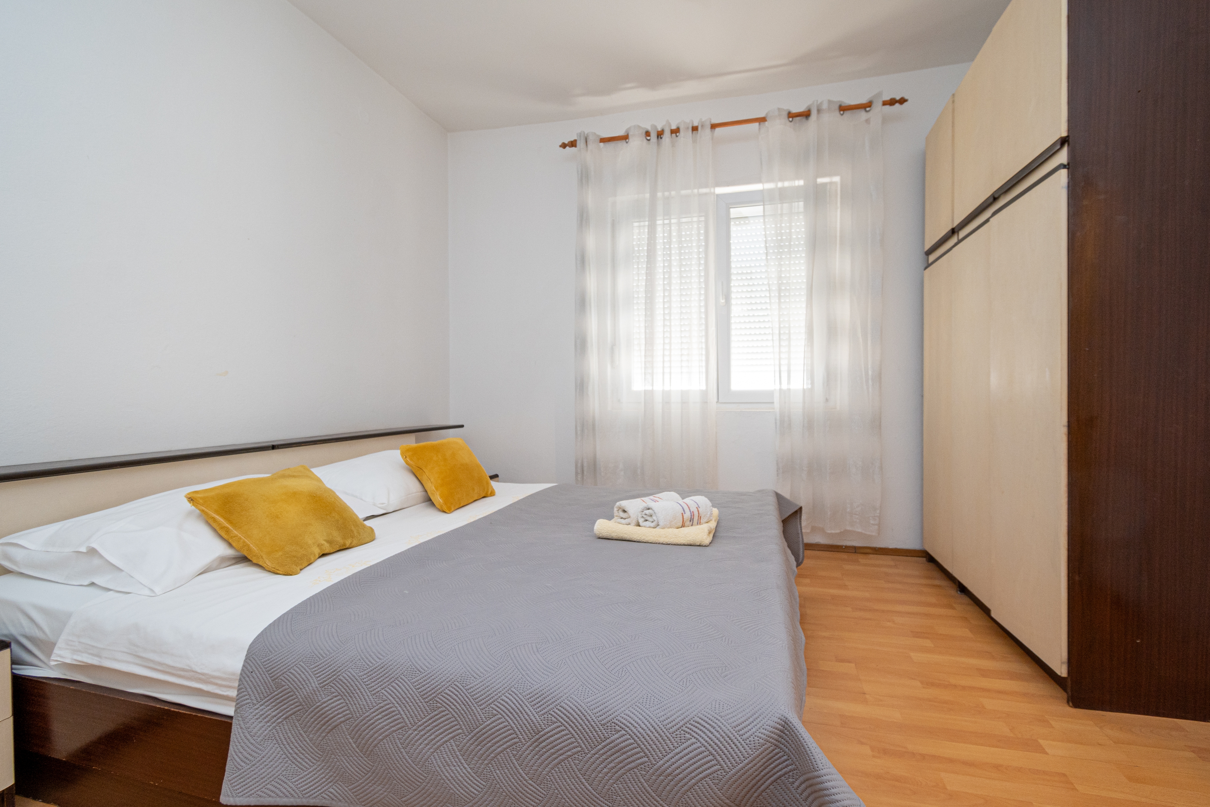 One bedroom apartment with terrace Zadar  A-b