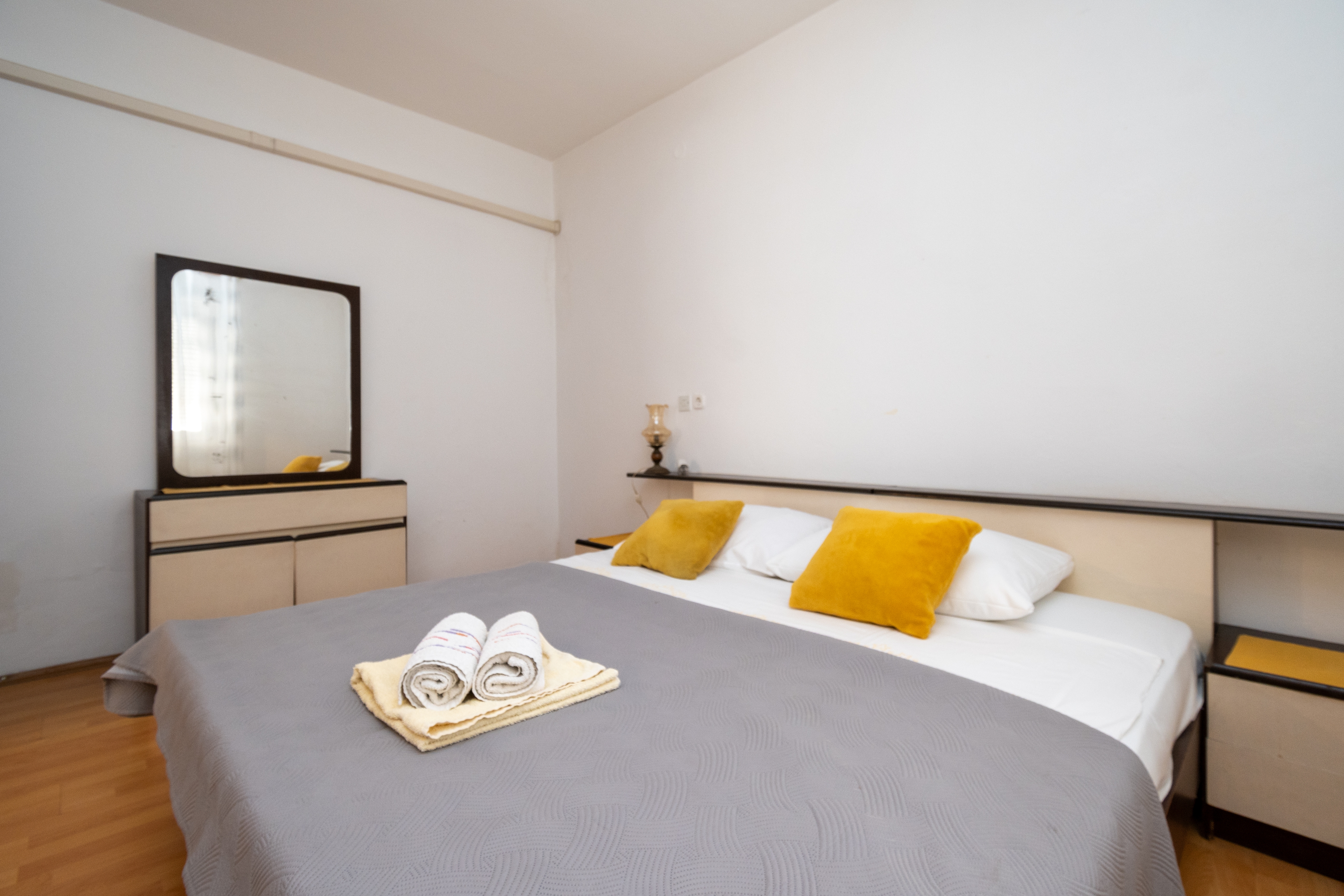 One bedroom apartment with terrace Zadar  A-b