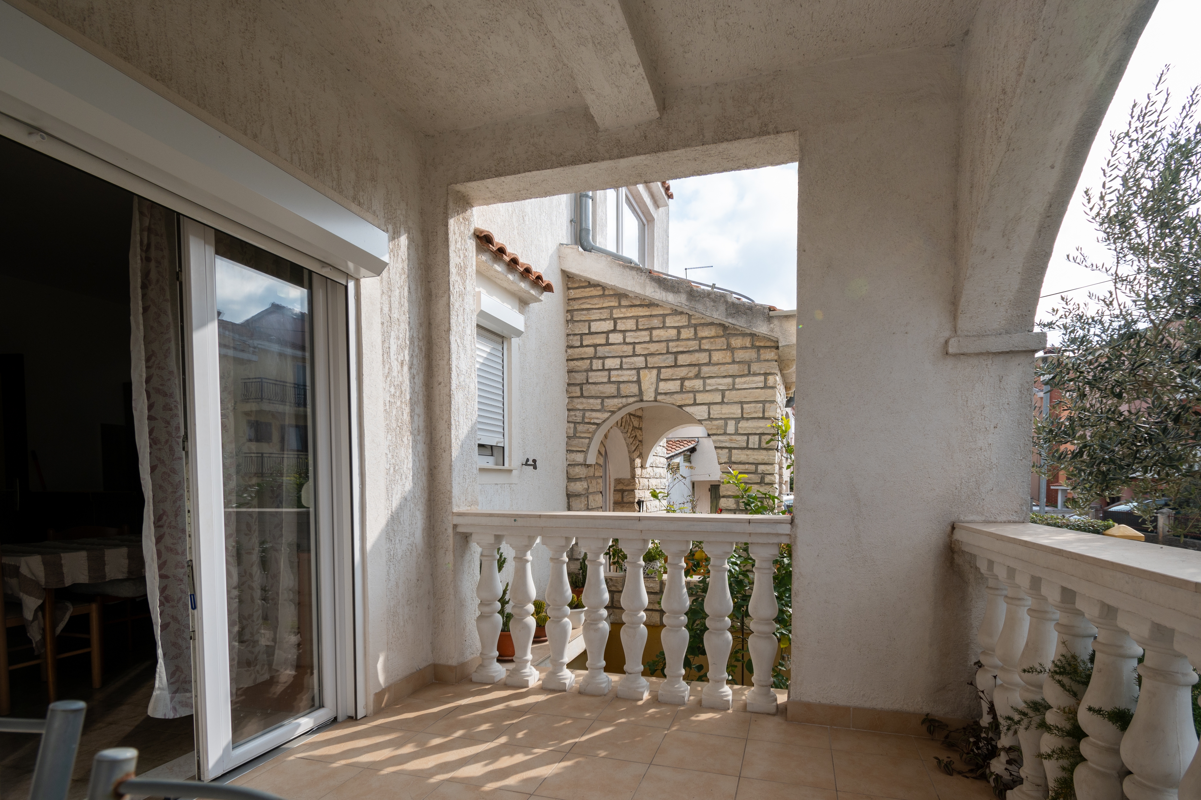 One bedroom apartment with terrace Zadar  A-b