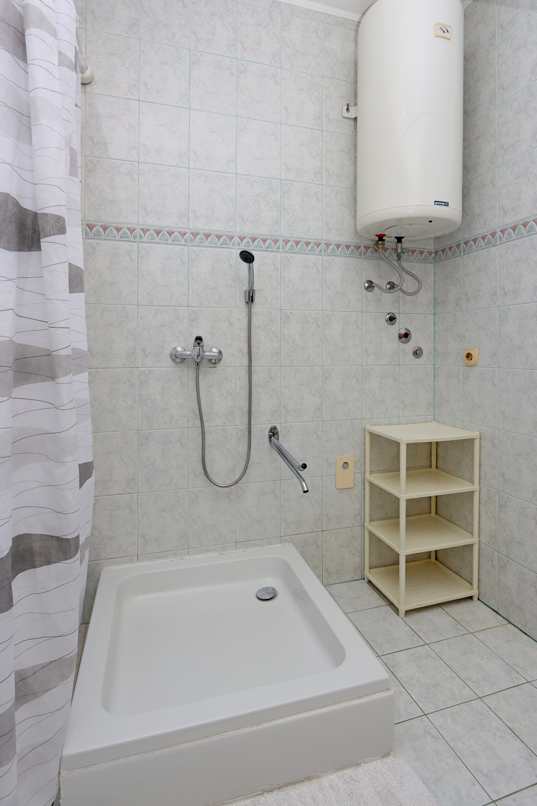 Two bedroom apartment with terrace and sea view Lopar, Rab  A-b