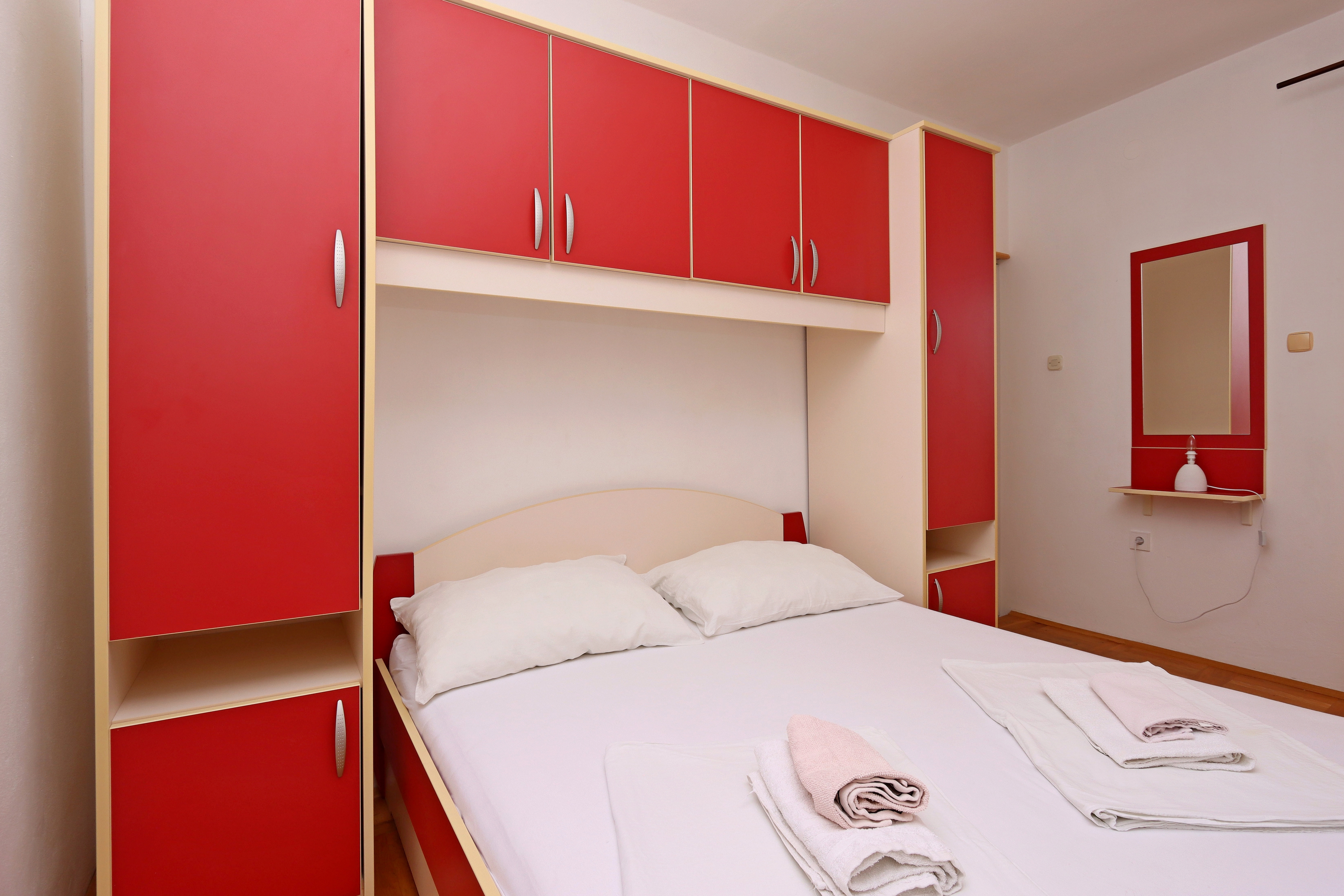Two bedroom apartment with terrace and sea view Lopar, Rab  A-b