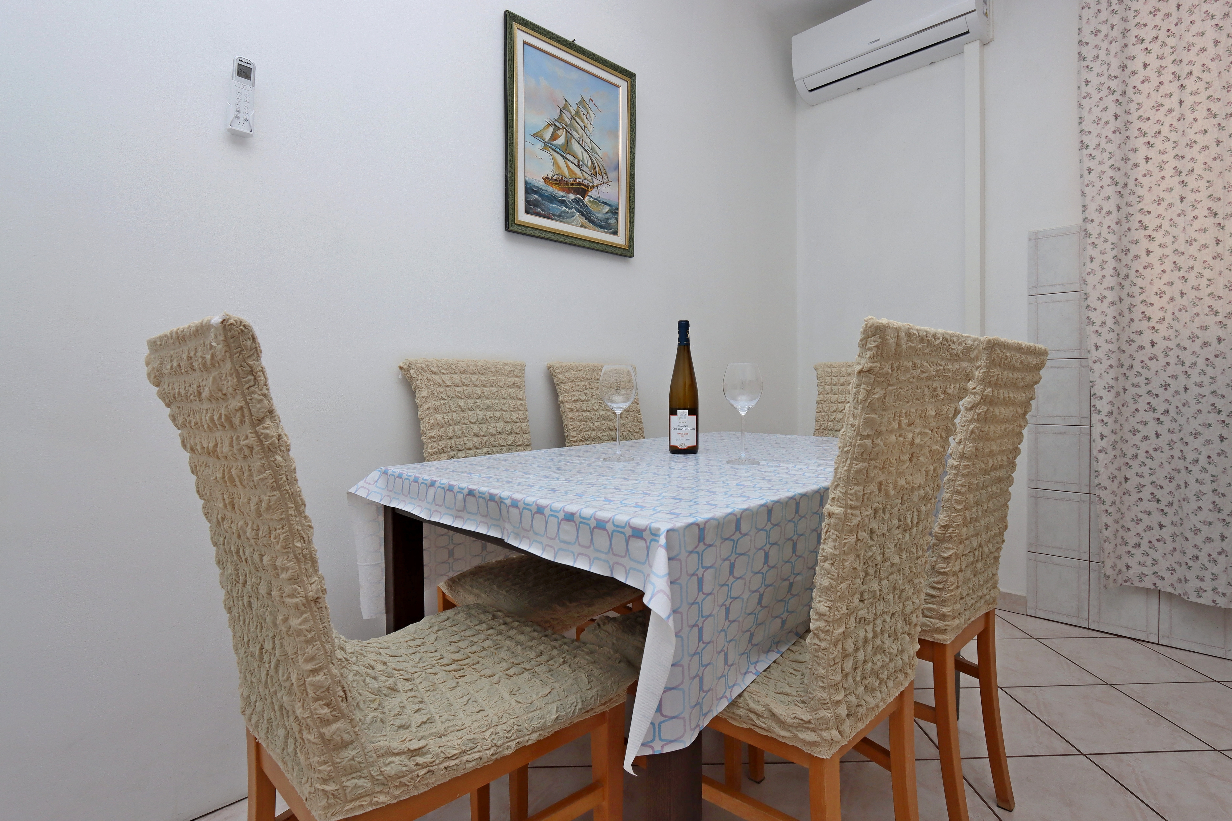 Top Rab Lopar Top Rab Lopar