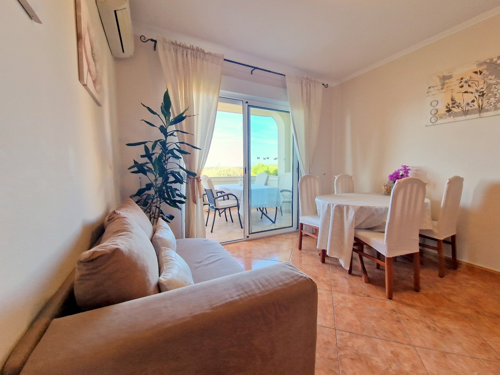 Two bedroom apartment with terrace and sea view Barbat, Rab (A-21809-b) Two bedroom apartment with terrace and sea view Barbat, Rab (A-21809-b)