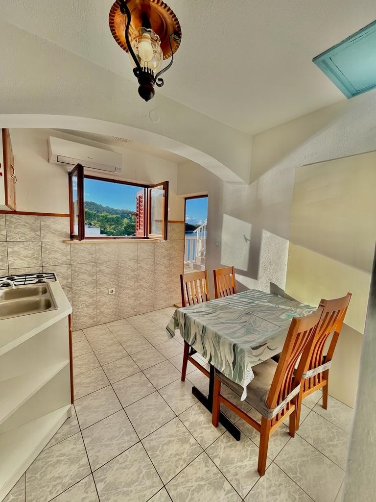 Studio flat with terrace and sea view Povlja, Brač (AS-21810-a)