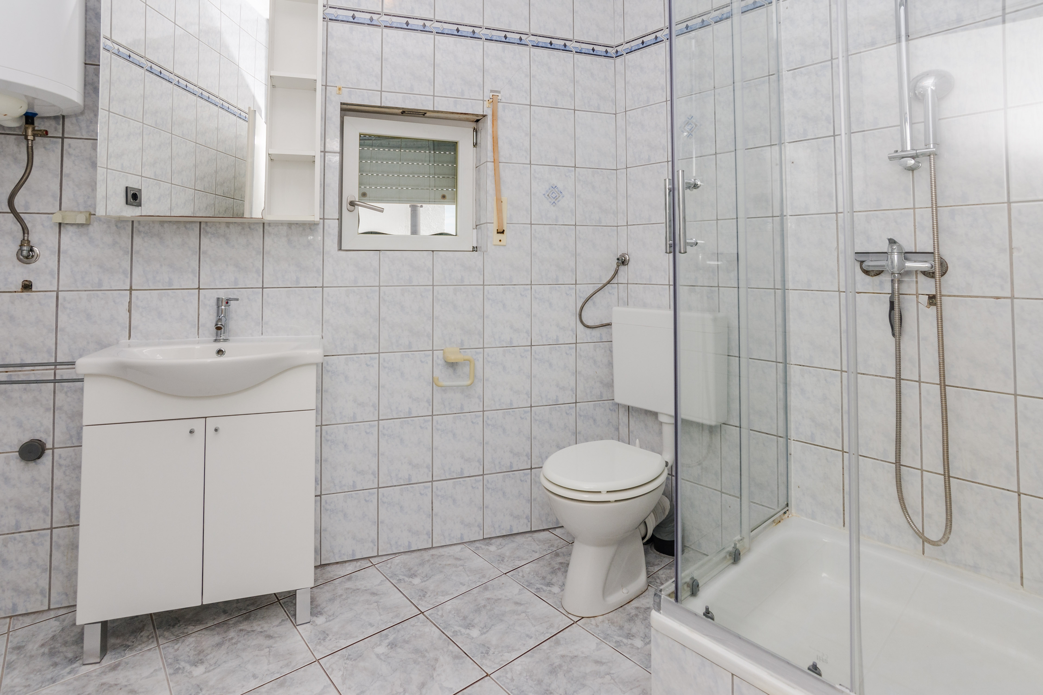 Two bedroom apartment near beach Vir  A-b