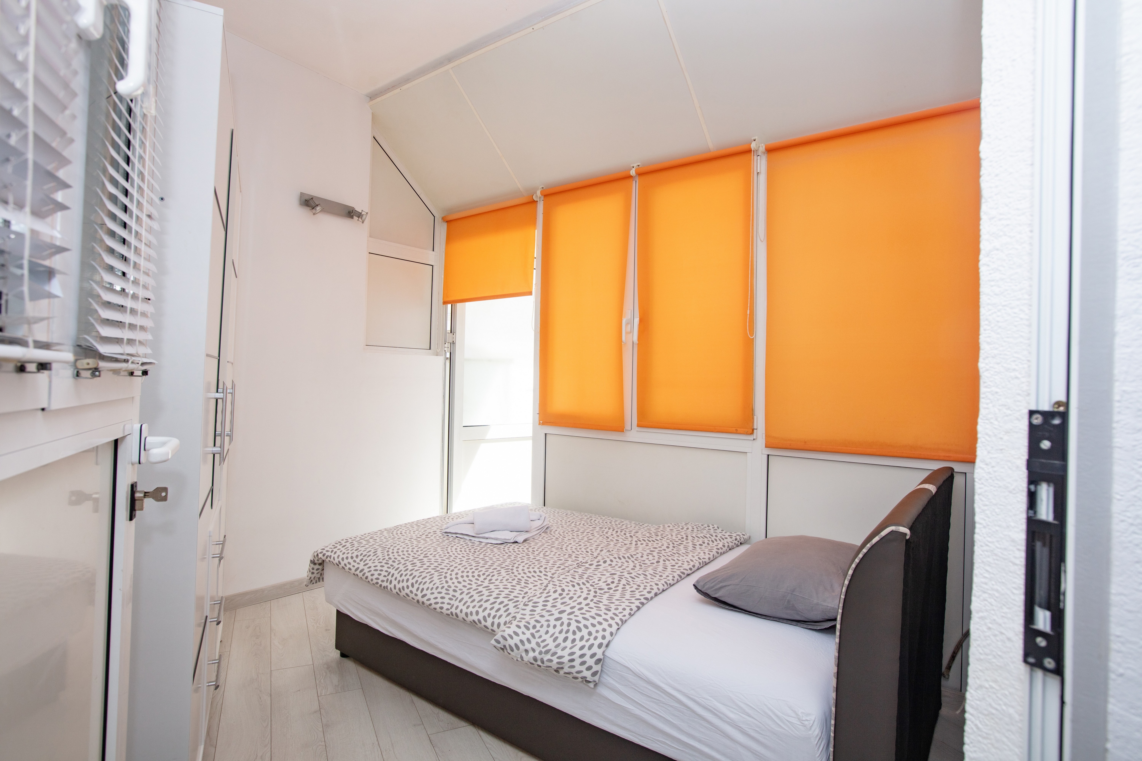 Three bedroom apartment with terrace Šibenik  A-b