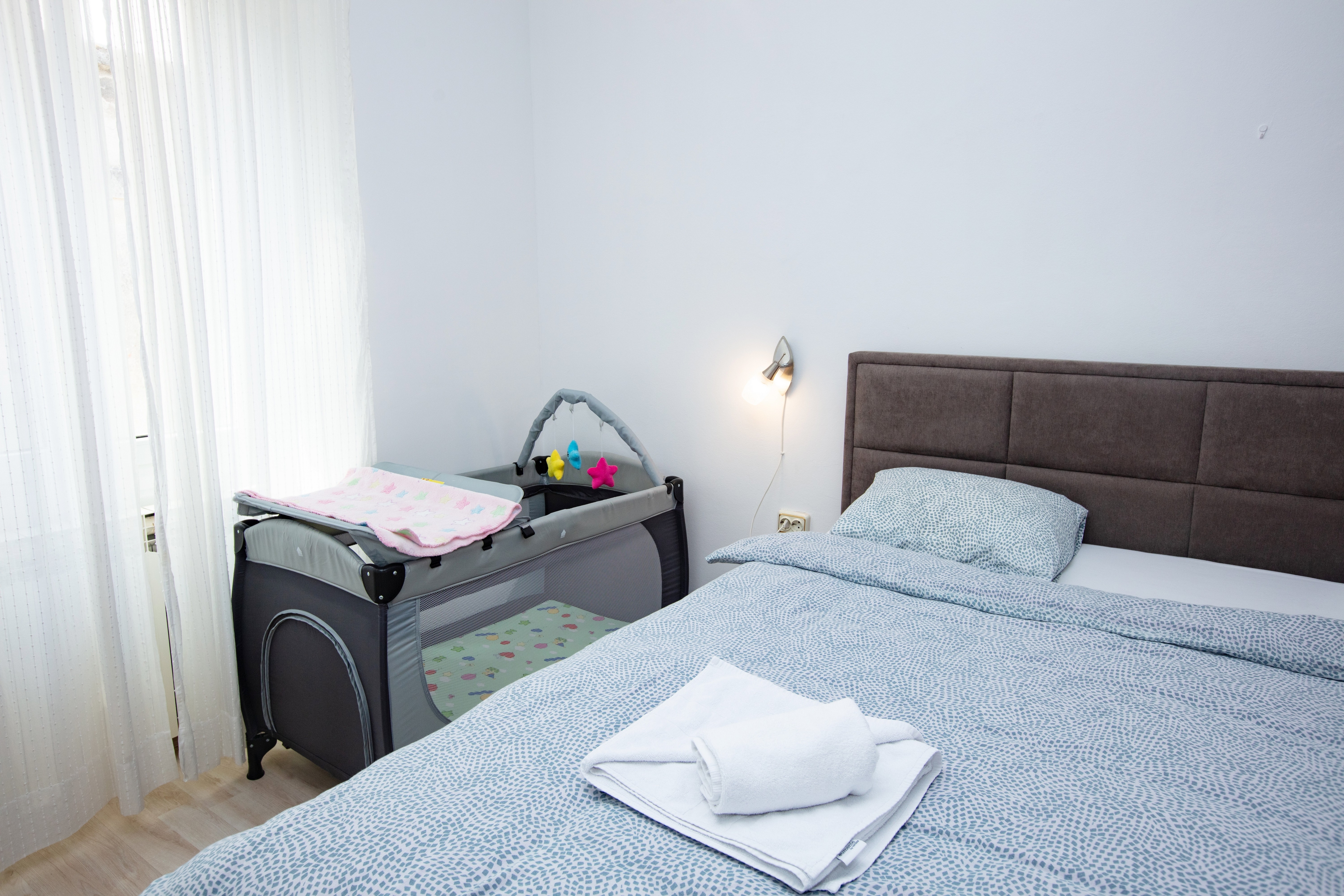 Three bedroom apartment with terrace Šibenik  A-b