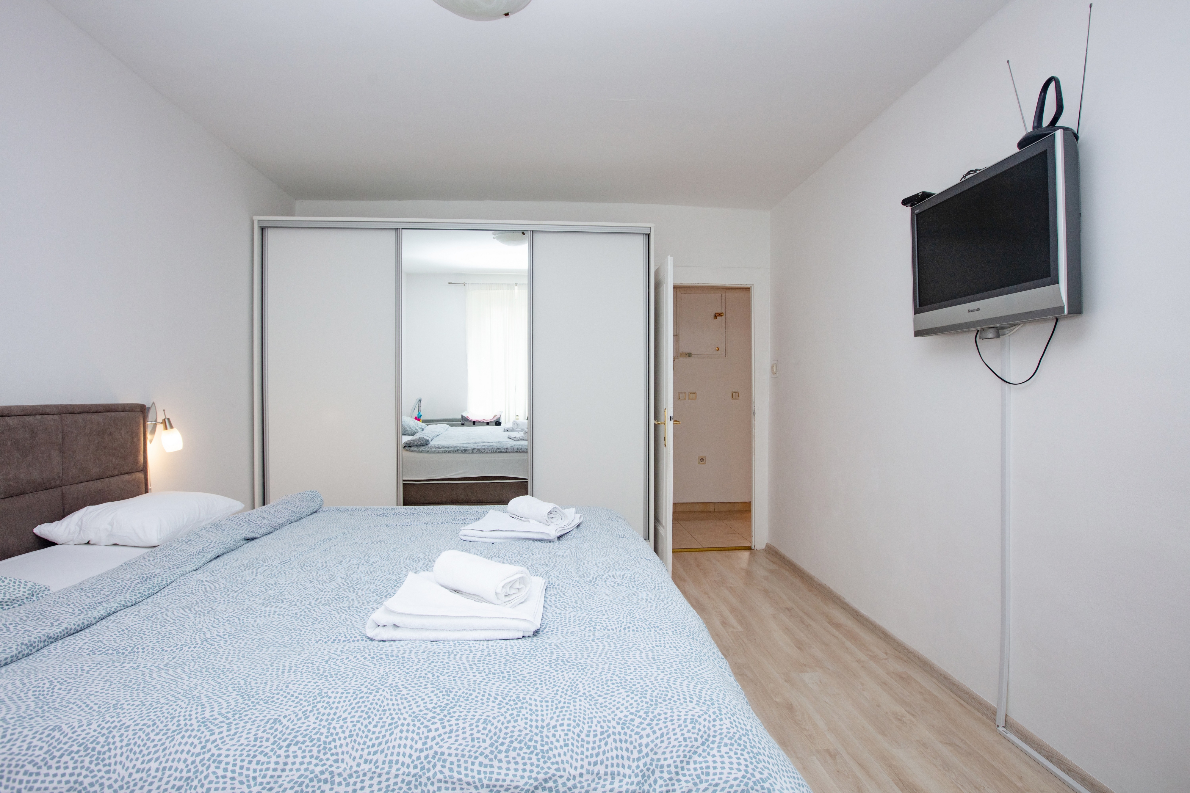 Three bedroom apartment with terrace Šibenik  A-b