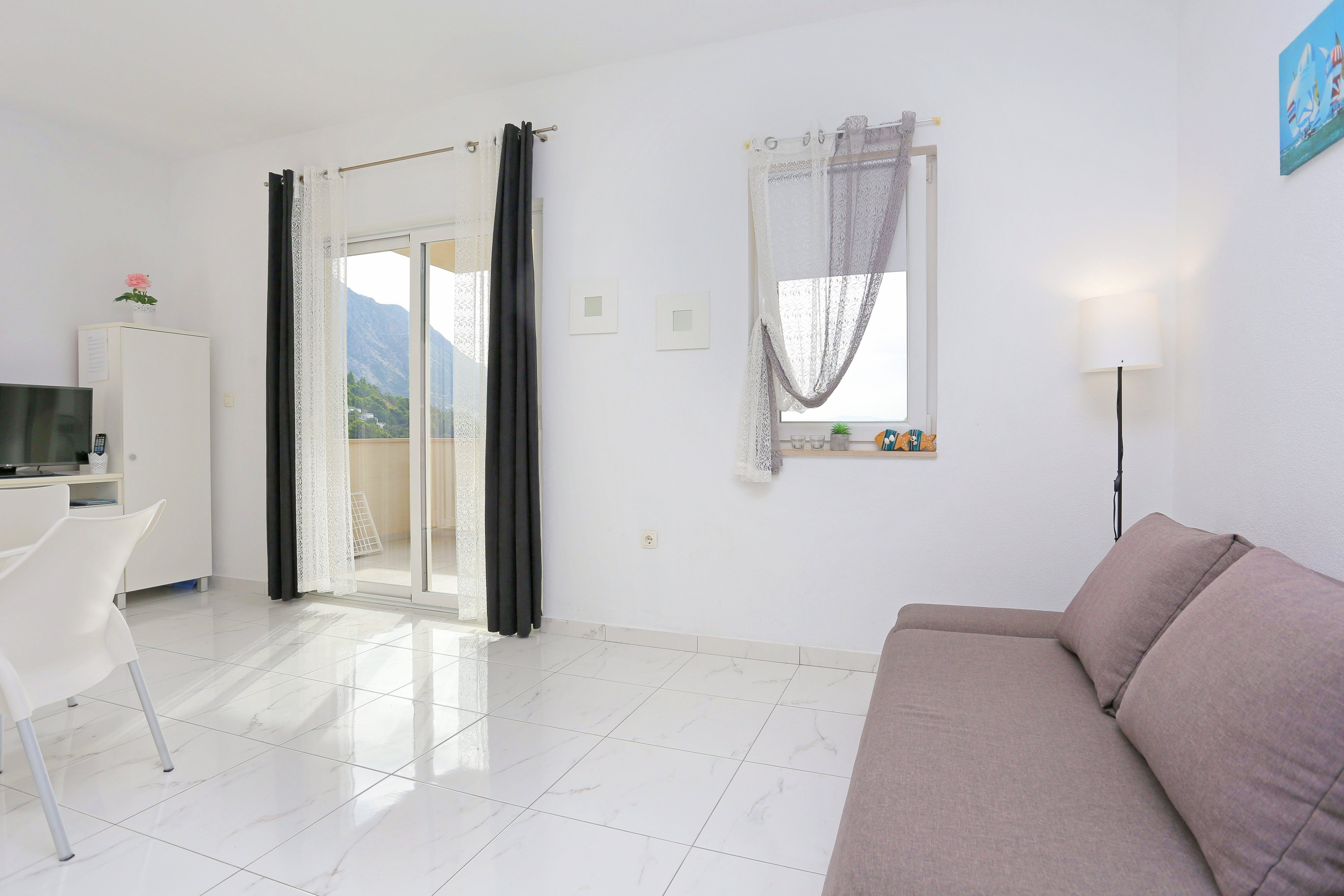 One bedroom apartment with terrace and sea view Podgora, Makarska (A-21817-a) One bedroom apartment with terrace and sea view Podgora, Makarska (A-21817-a)