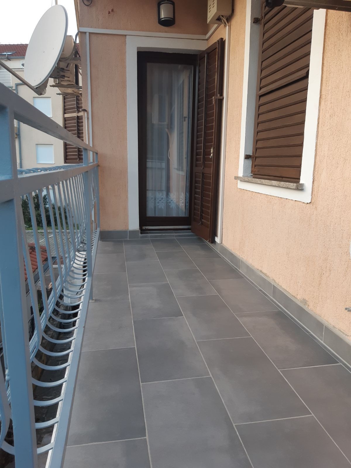 One bedroom apartment with terrace Starigrad, Paklenica  A-b