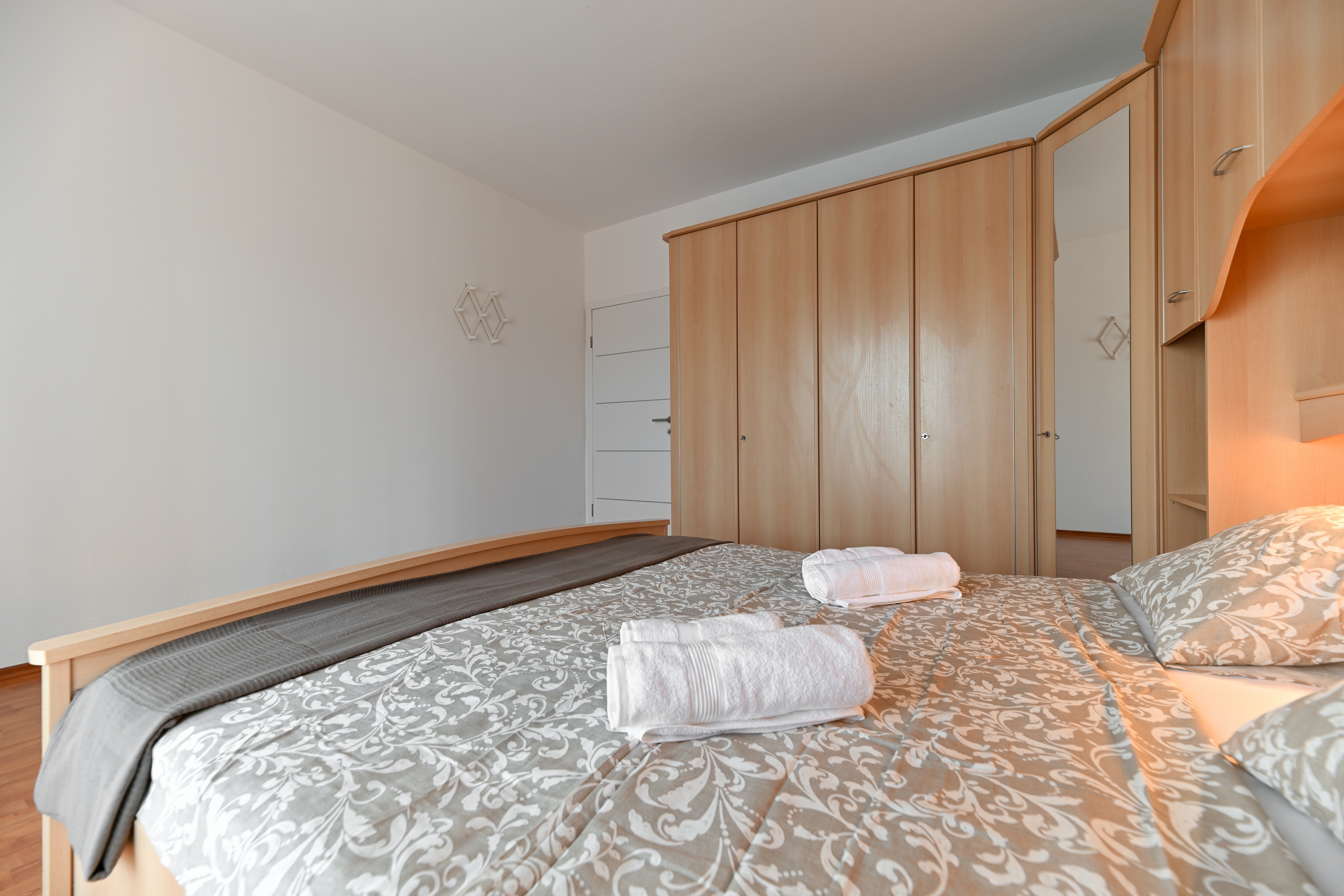 Three bedroom house with terrace Vrana, Biograd  K
