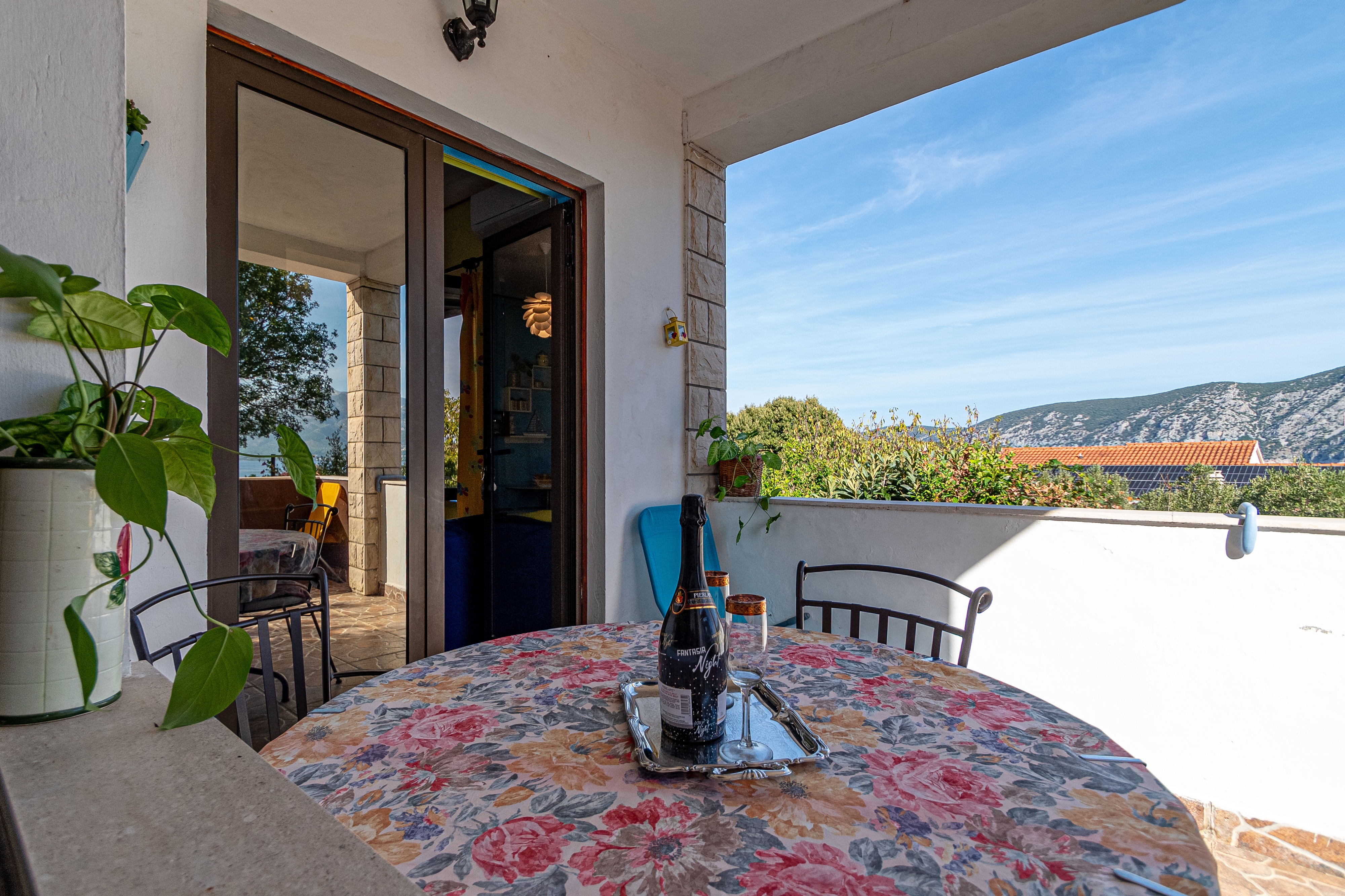 One bedroom apartment with terrace and sea view Kneža, Korčula  A-b