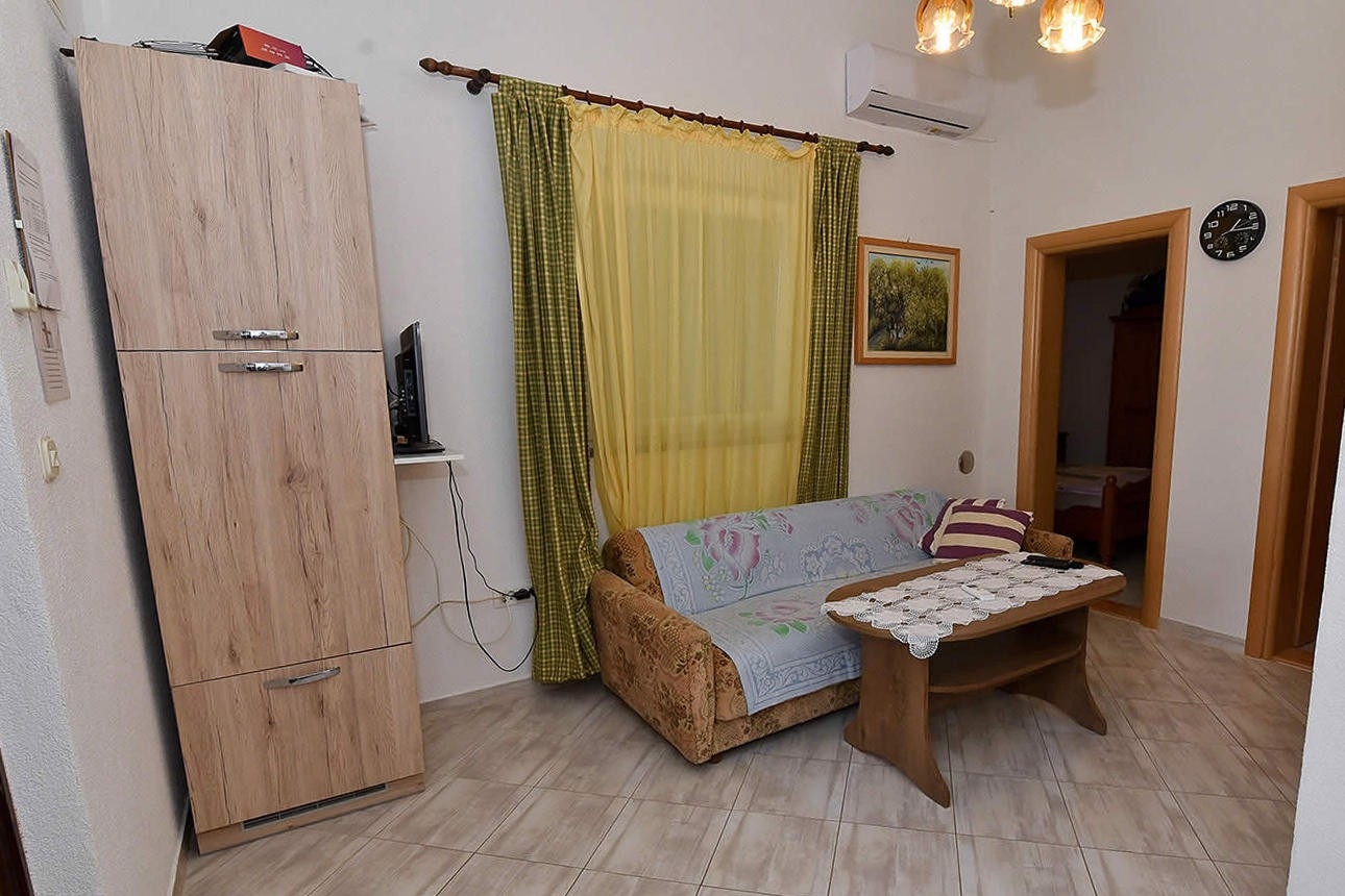 Two bedroom apartment with terrace Vir (A-21836-a) Two bedroom apartment with terrace Vir (A-21836-a)