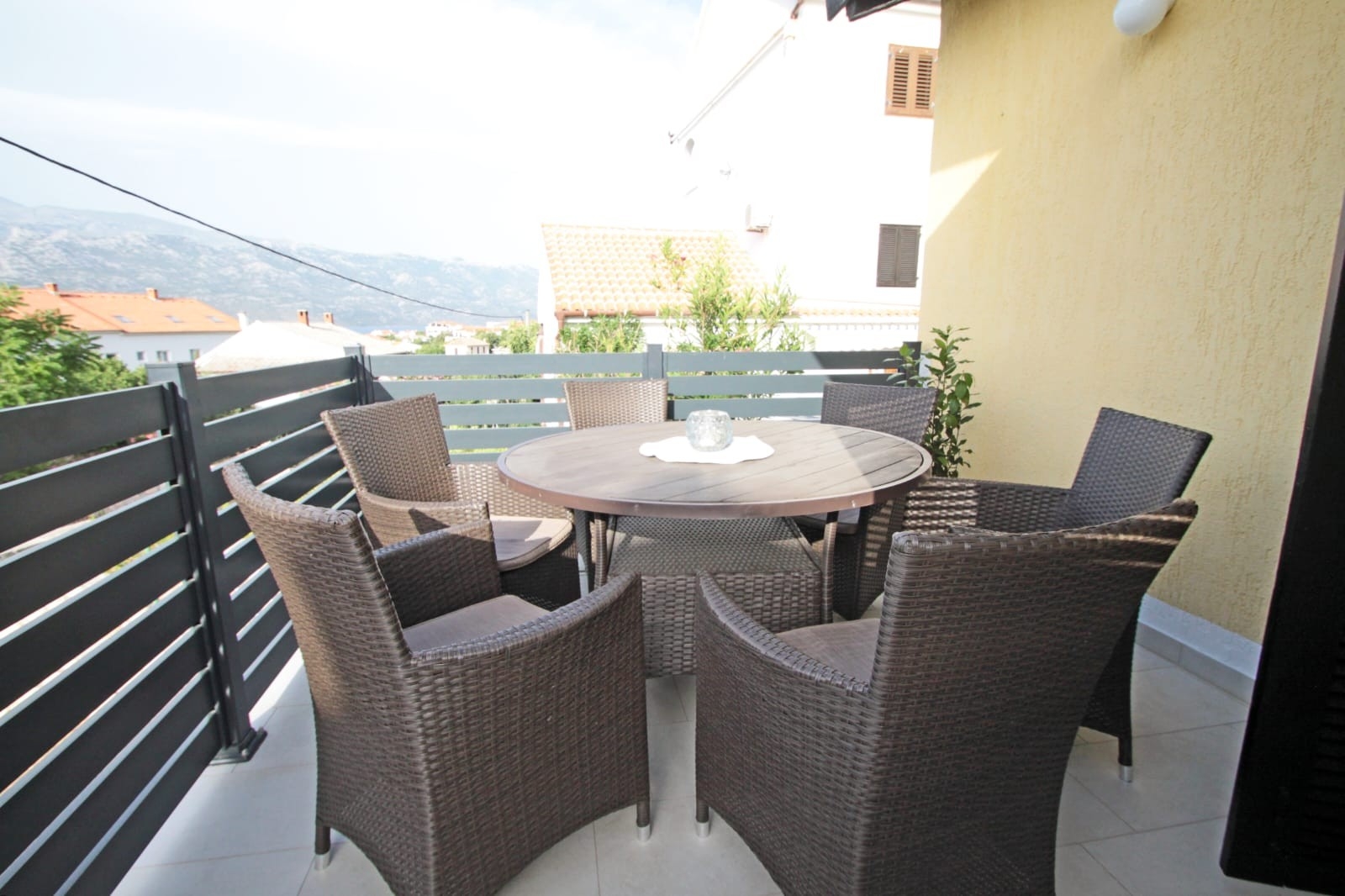 Two bedroom house with terrace and sea view Vinjerac, Zadar  K