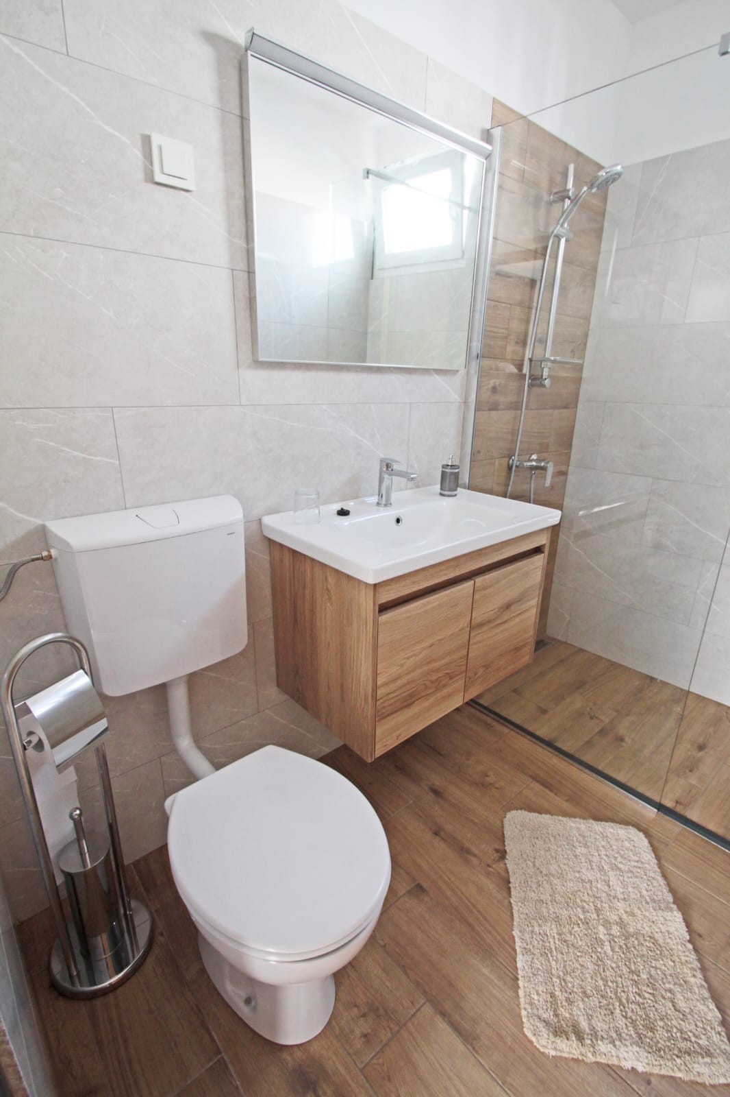 Two bedroom house with terrace and sea view Vinjerac, Zadar  K