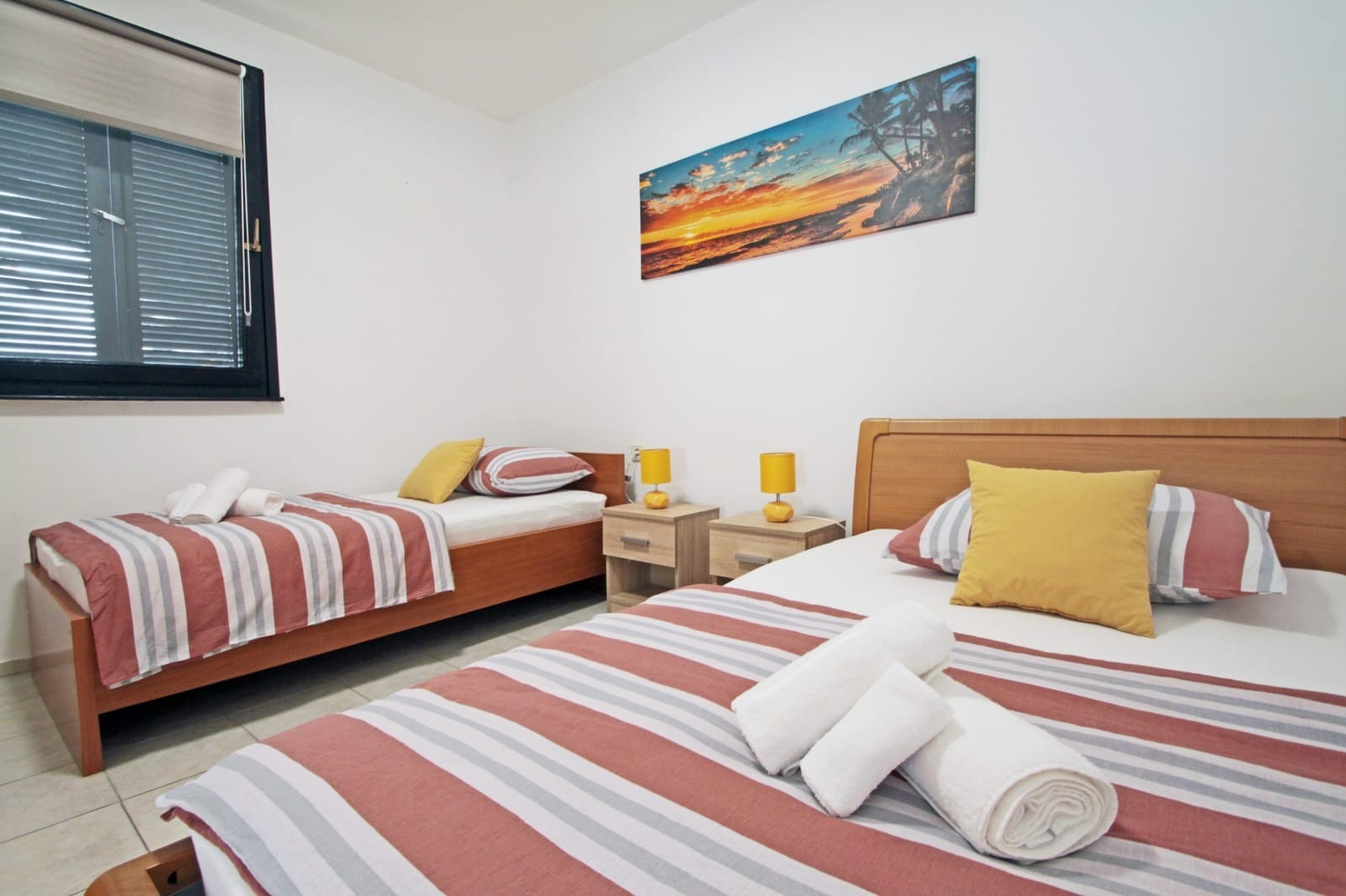 Two bedroom house with terrace and sea view Vinjerac, Zadar  K