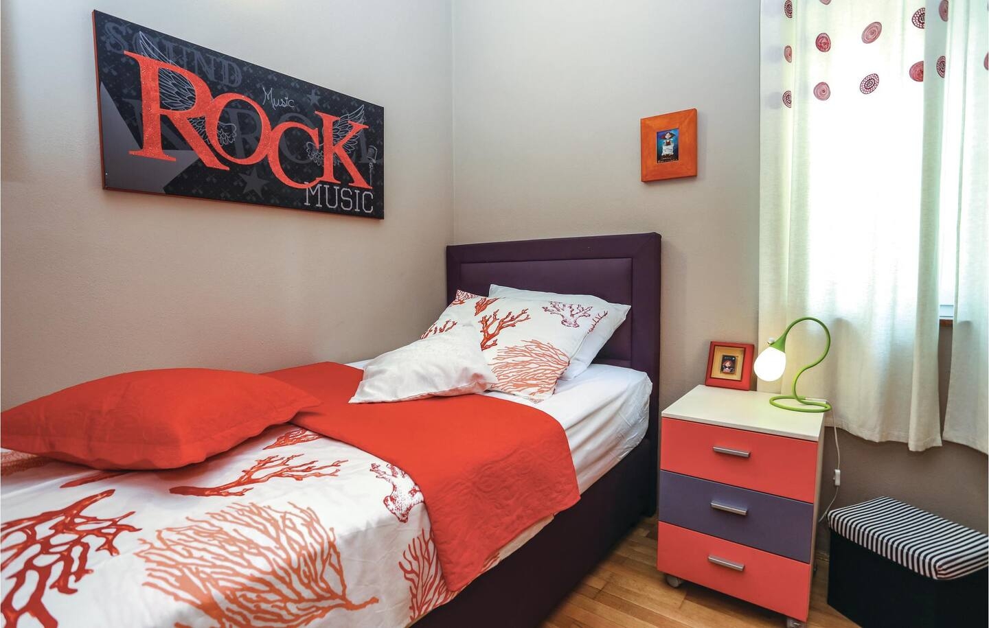 Four bedroom house with terrace and sea view Kaštel Sućurac, Kaštela  K