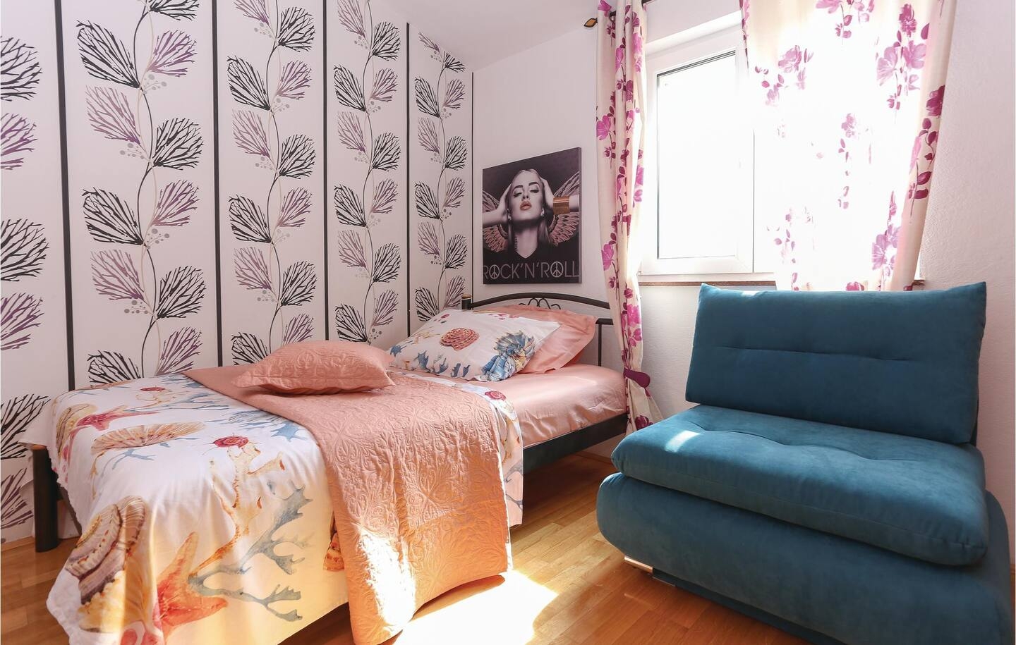 Four bedroom house with terrace and sea view Kaštel Sućurac, Kaštela  K