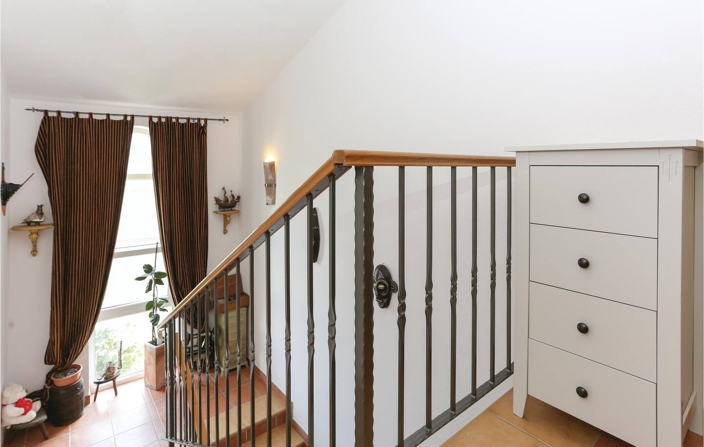 Four bedroom house with terrace and sea view Kaštel Sućurac, Kaštela  K