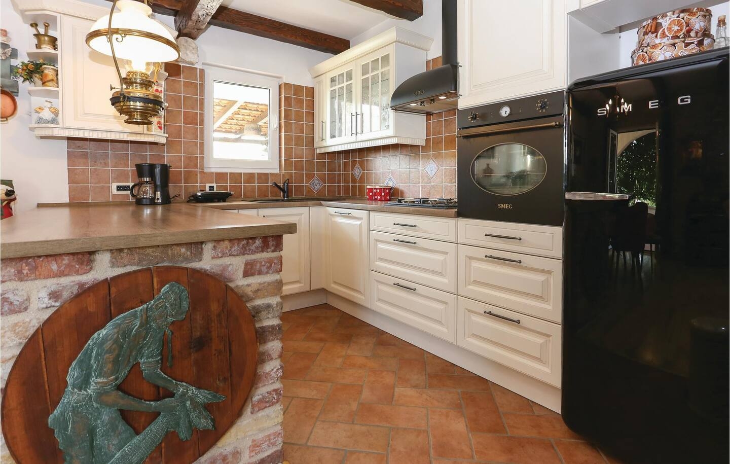 Four bedroom house with terrace and sea view Kaštel Sućurac, Kaštela  K