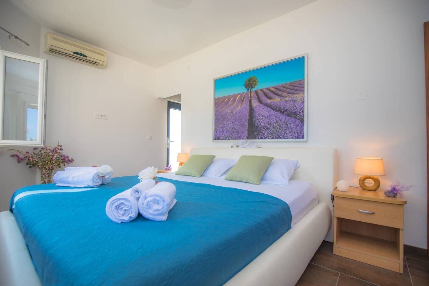 Four bedroom house with terrace Vrpolje, Šibenik  K