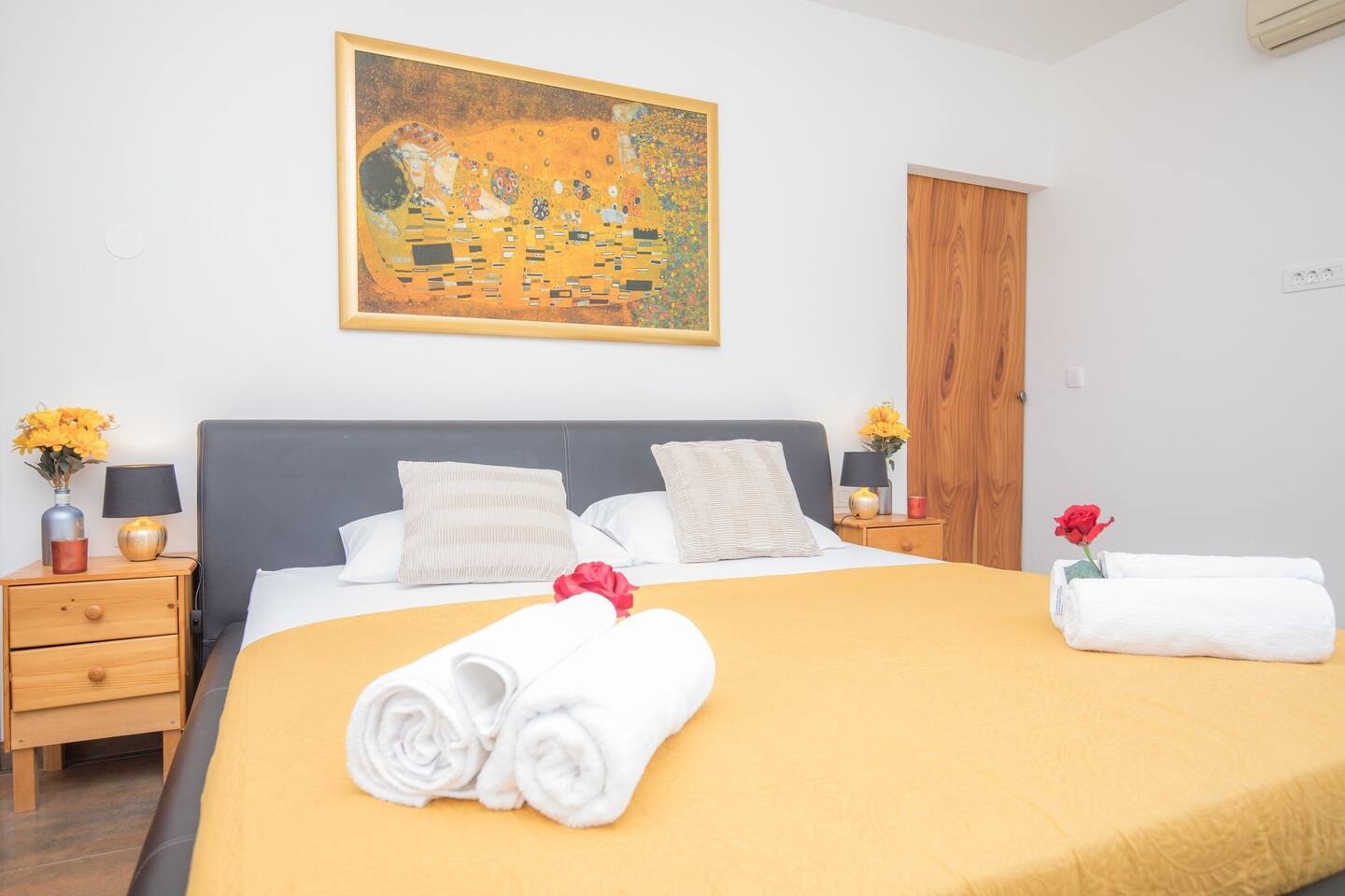 Four bedroom house with terrace Vrpolje, Šibenik  K