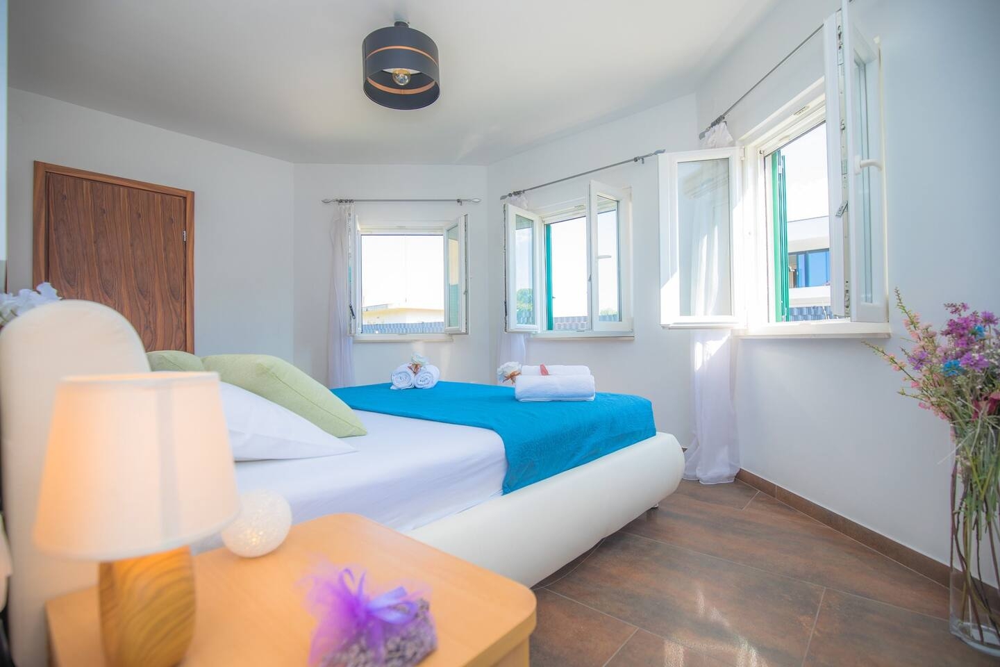 Four bedroom house with terrace Vrpolje, Šibenik  K
