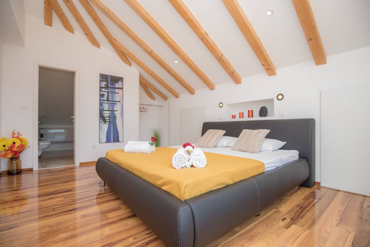 Four bedroom house with terrace Vrpolje, Šibenik  K