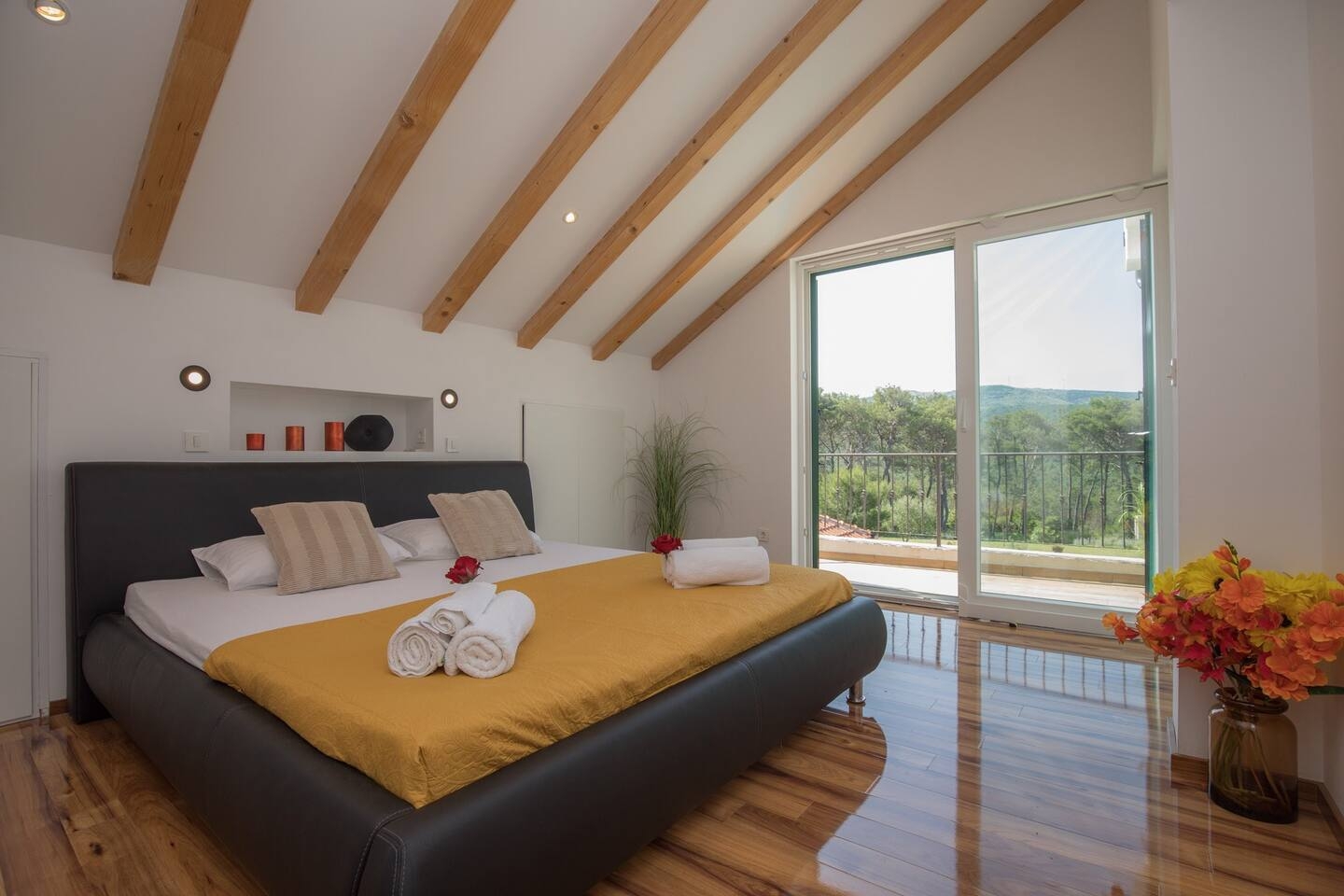 Four bedroom house with terrace Vrpolje, Šibenik  K