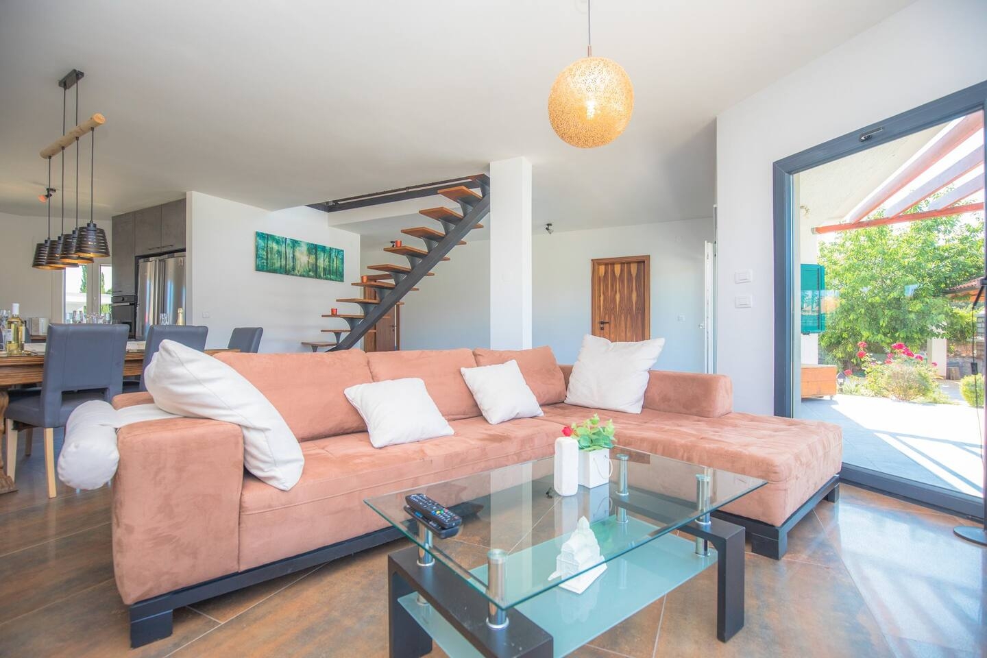 Four-bedroom house with terrace Vrpolje, Šibenik (K-21843)