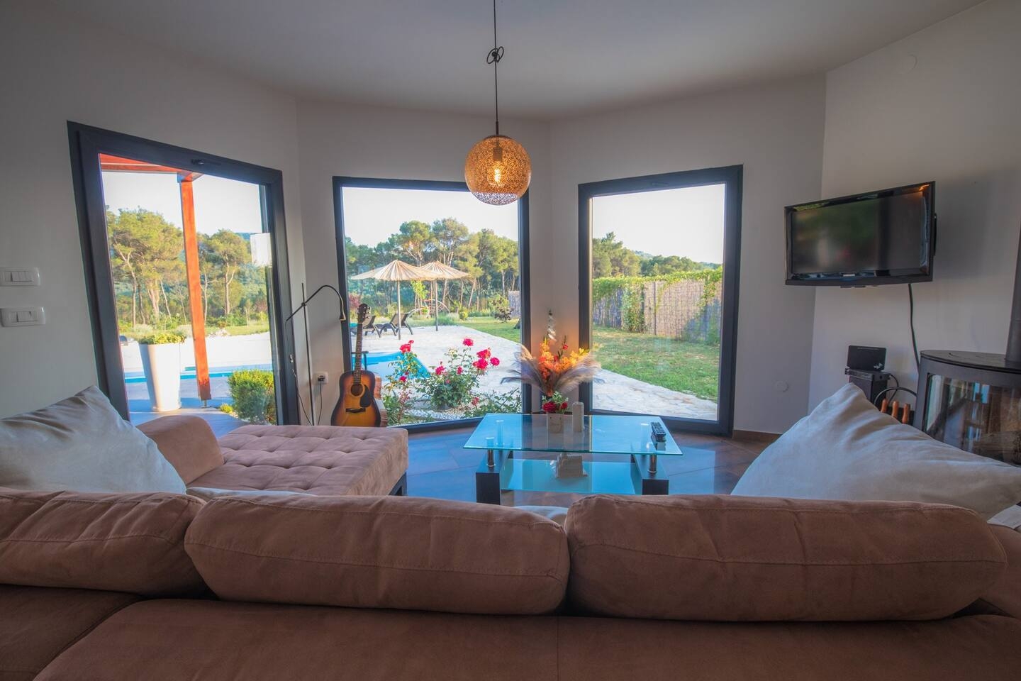 Four-bedroom house with terrace Vrpolje, Šibenik (K-21843)