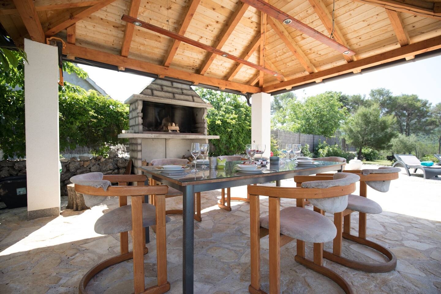 Four bedroom house with terrace Vrpolje, Šibenik  K
