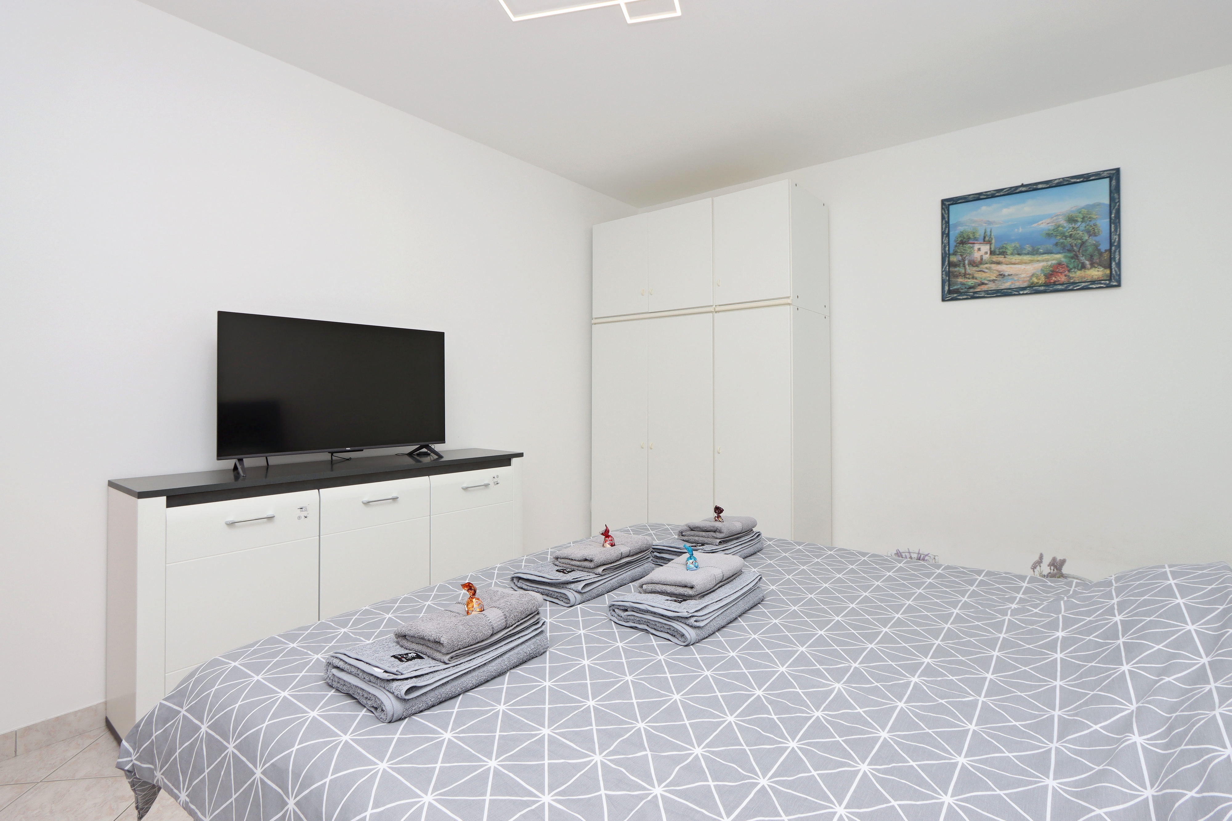 One bedroom apartment with terrace and sea view Krk  A-a