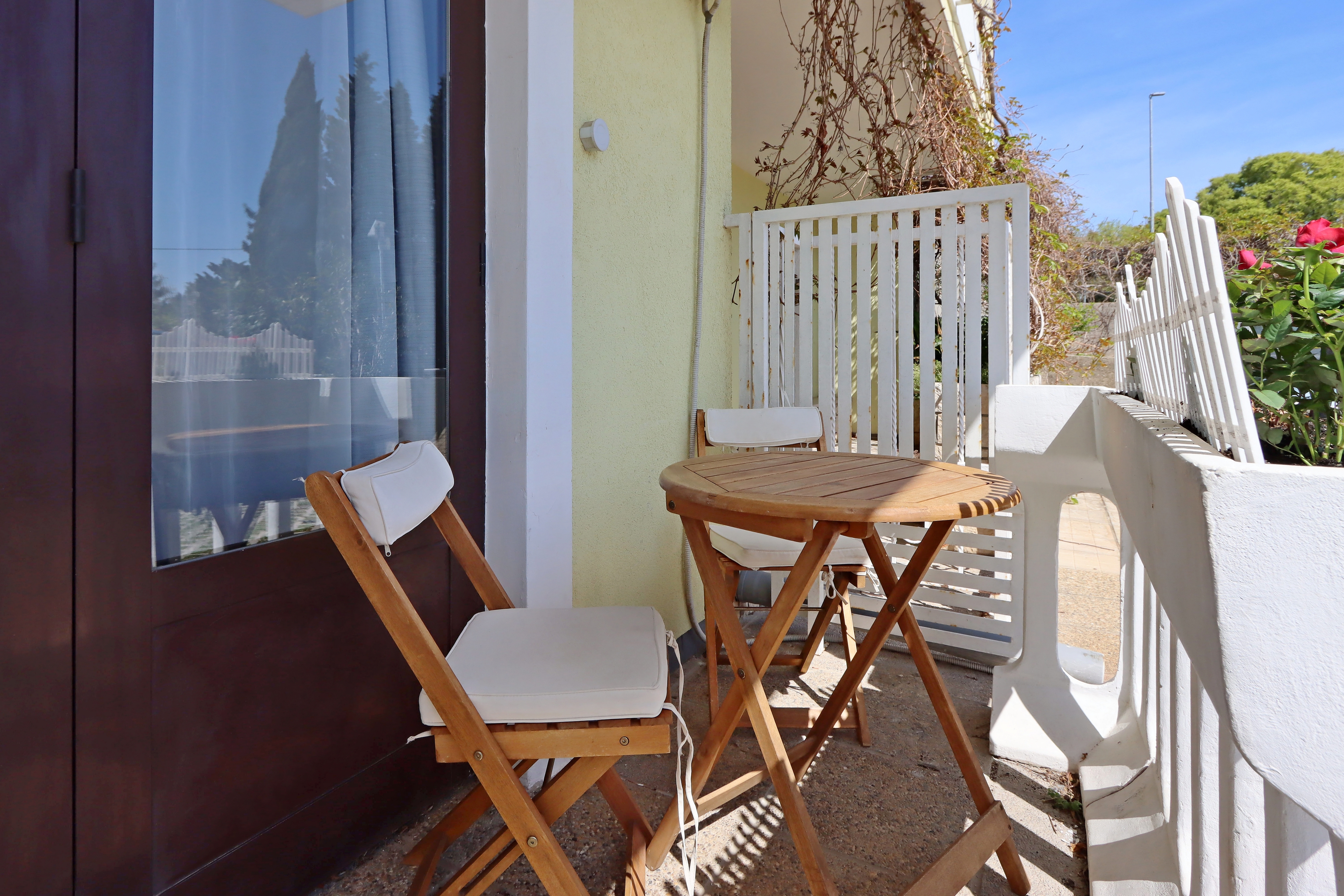One bedroom apartment with terrace and sea view Krk  A-a