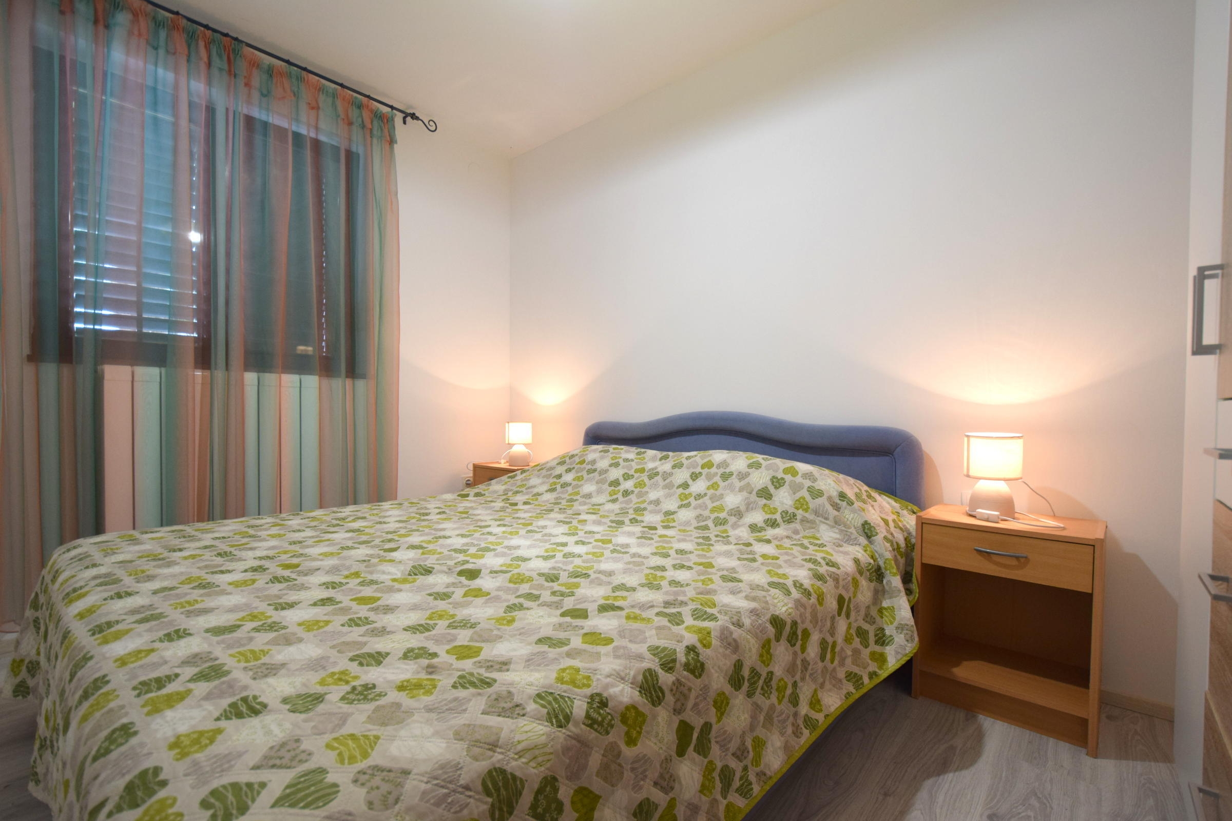 Four bedroom apartment with terrace Njivice, Krk  A-a